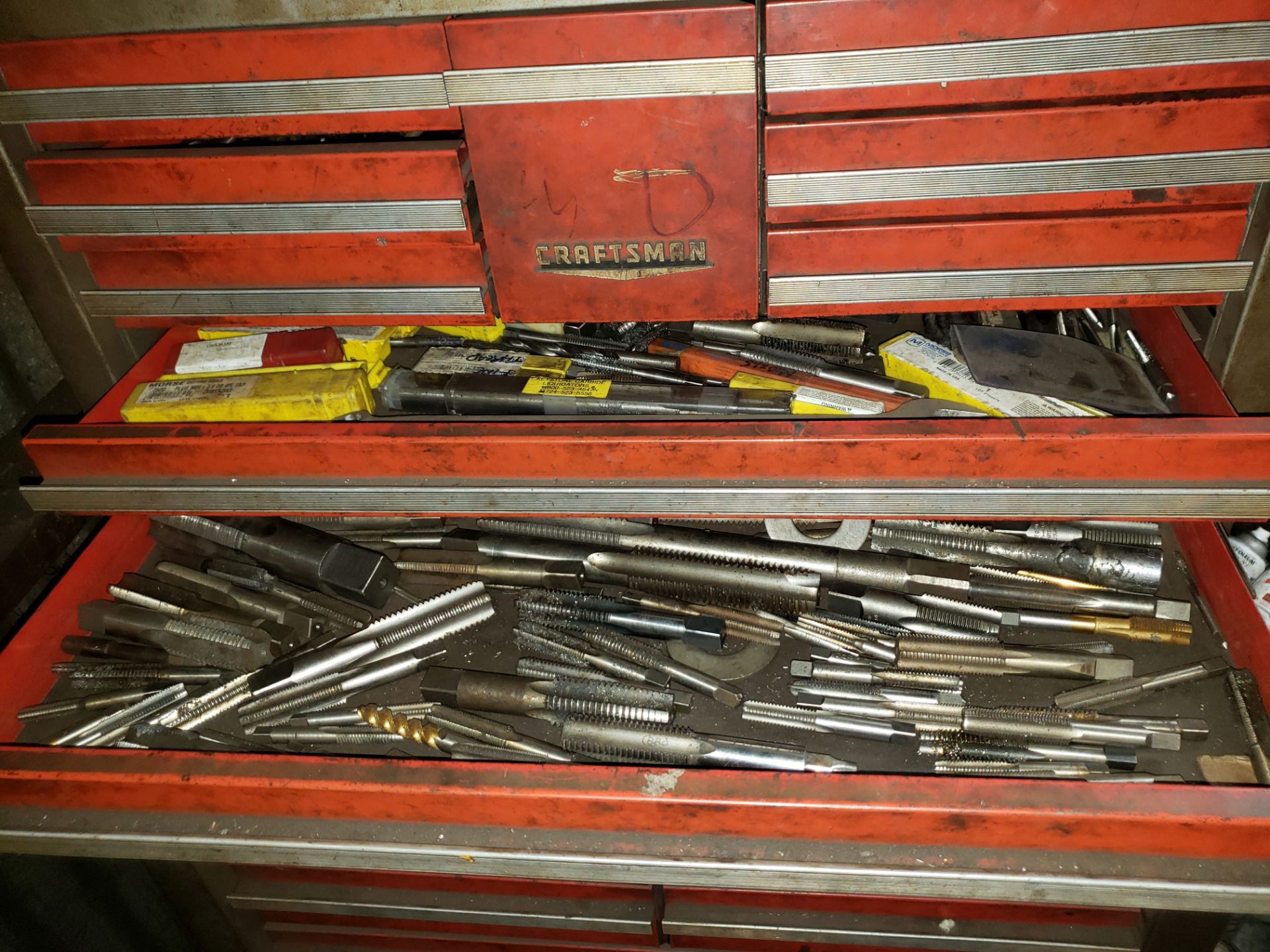 CRAFTSMAN TOOL CHEST AND ROLLER CABINET AND CONTENTS, LOT - Image 5 of 12