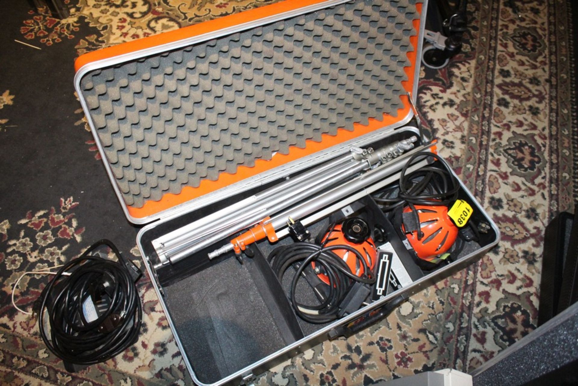 PAIR OF STAGE LIGHTS WITH STANDS AND CASE