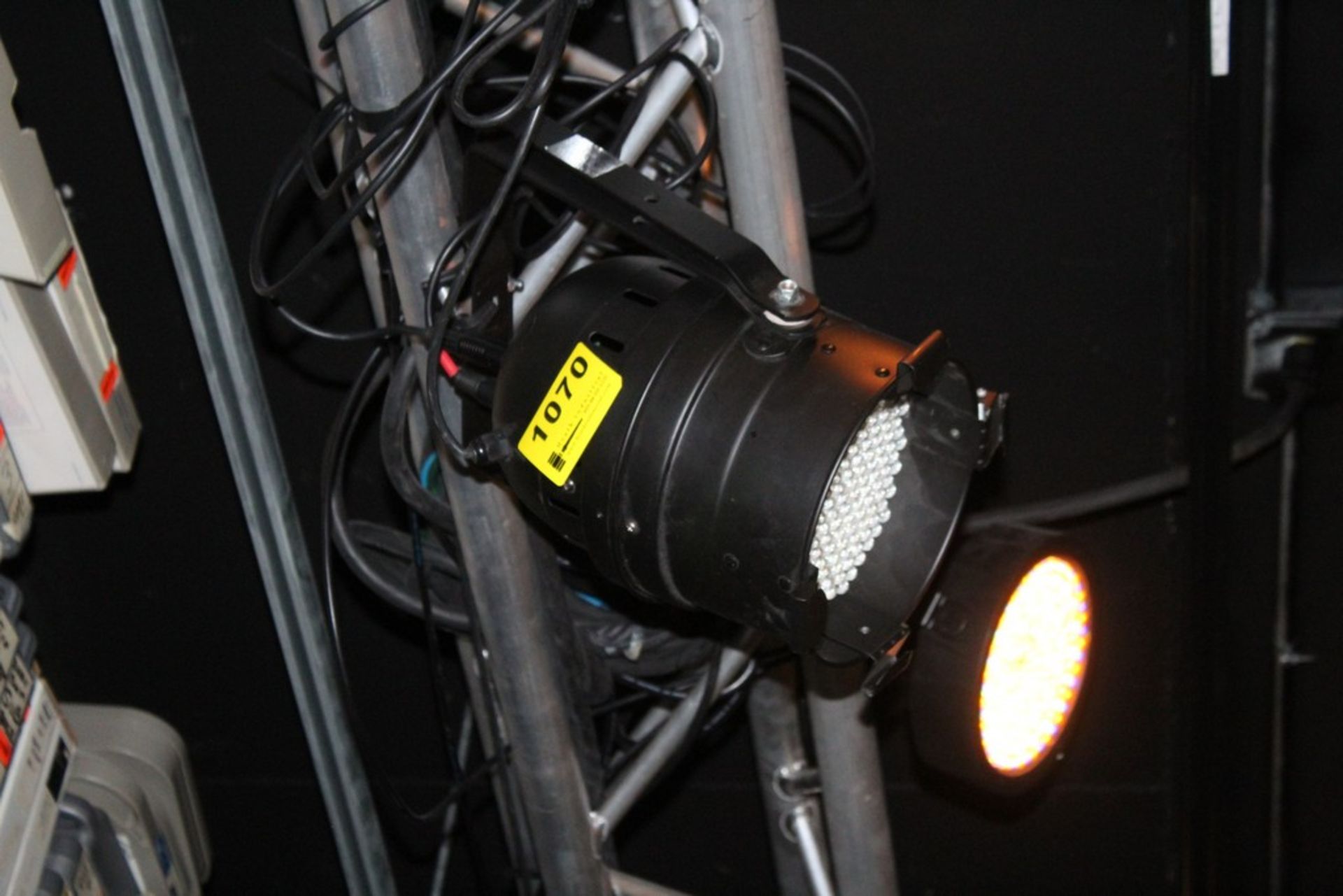 AMERICAN DJ MODEL 64B LED PRO RGB PAR LIGHT