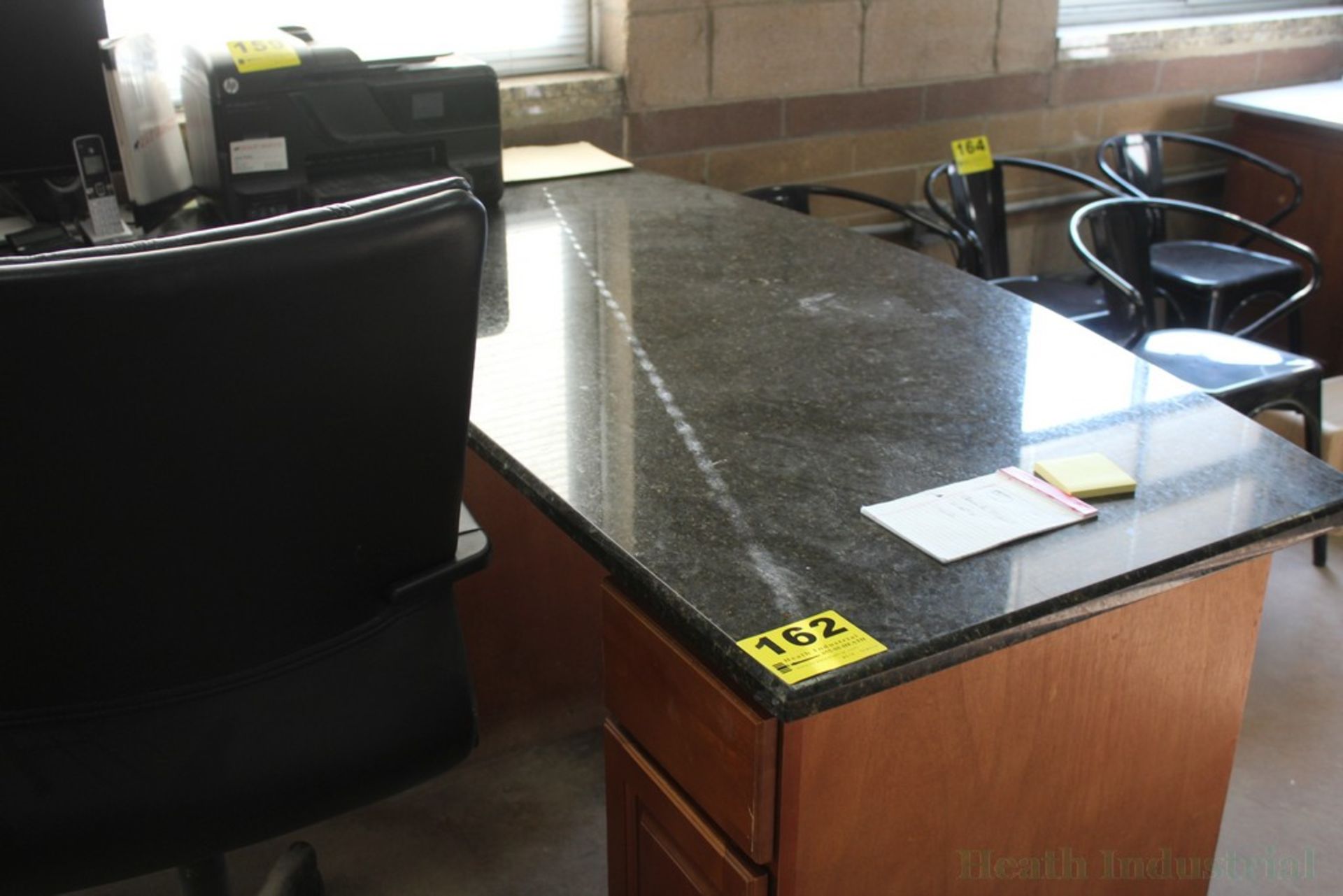 GRANITE TOP OFFICE WORK STATION APPROXIMATELY 11' X 6' 6" OFFICE CHAIR - Image 4 of 4