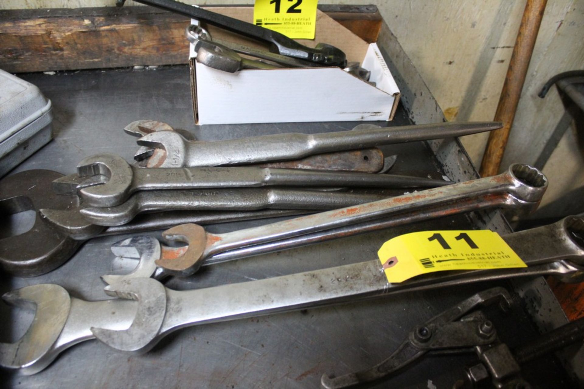 LARGE QTY OF LARGE WRENCHES