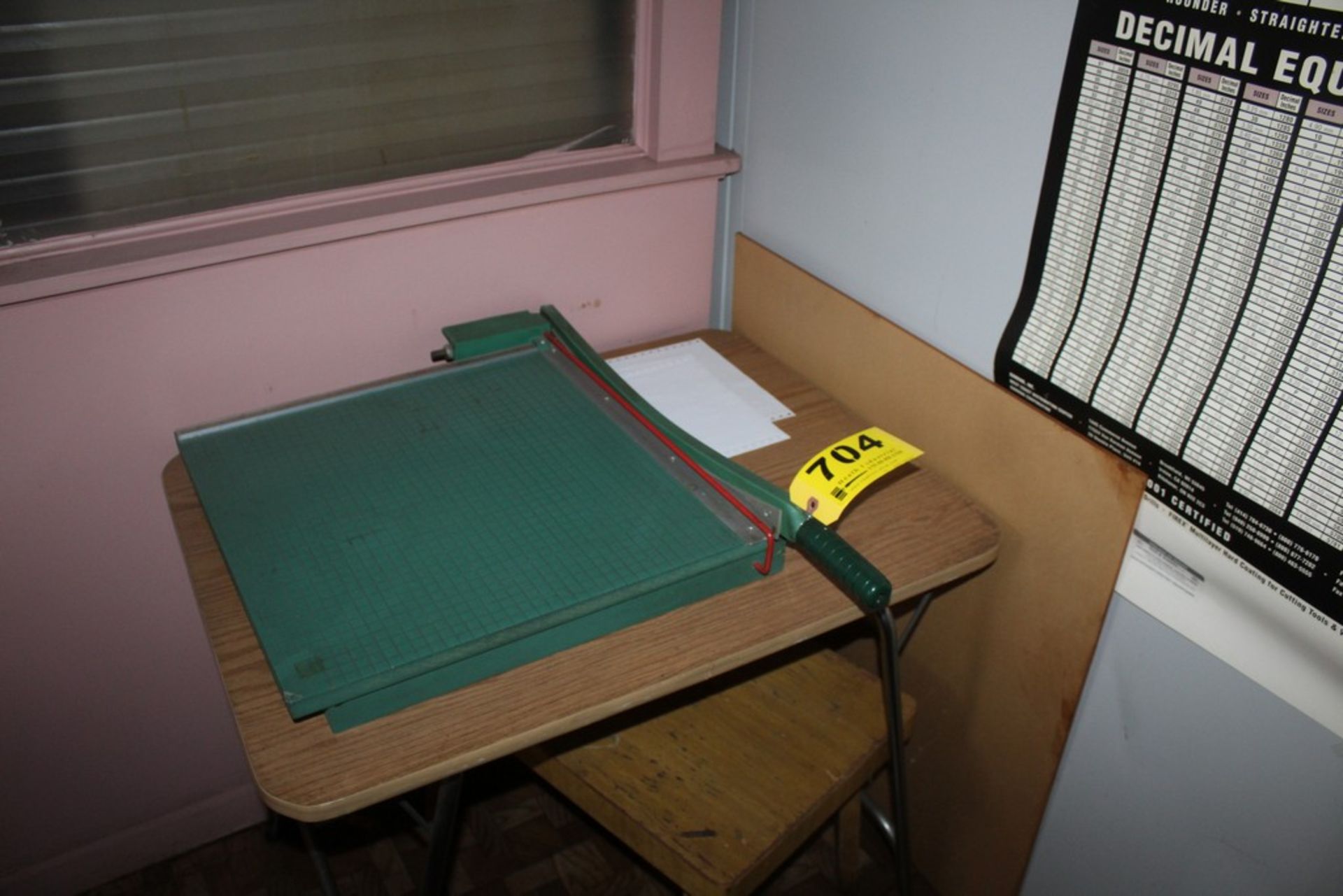 18" PAPER CUTTER