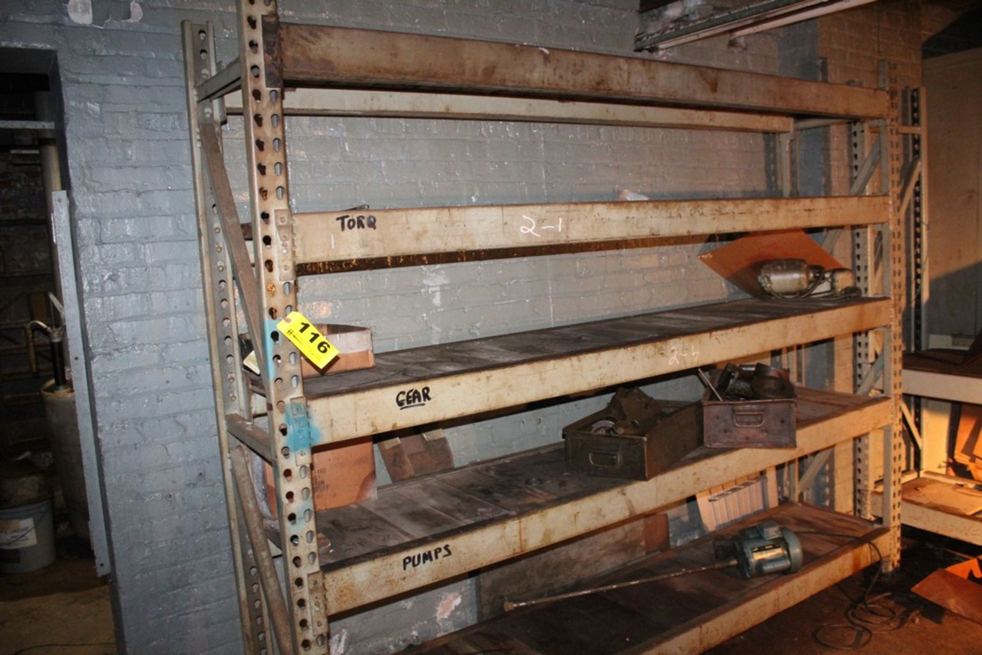 HD PALLET RACK 8' 6" X 20" X 7'