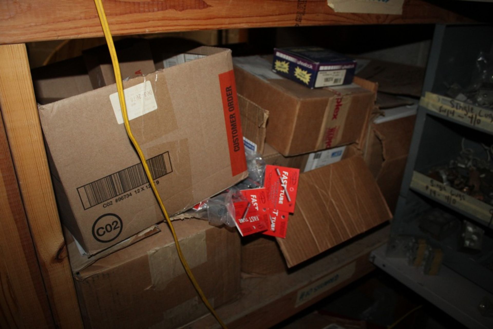LARGE QUANTITY OF FIRE SAFETY COMPONENTS ON SHELF - Image 5 of 7