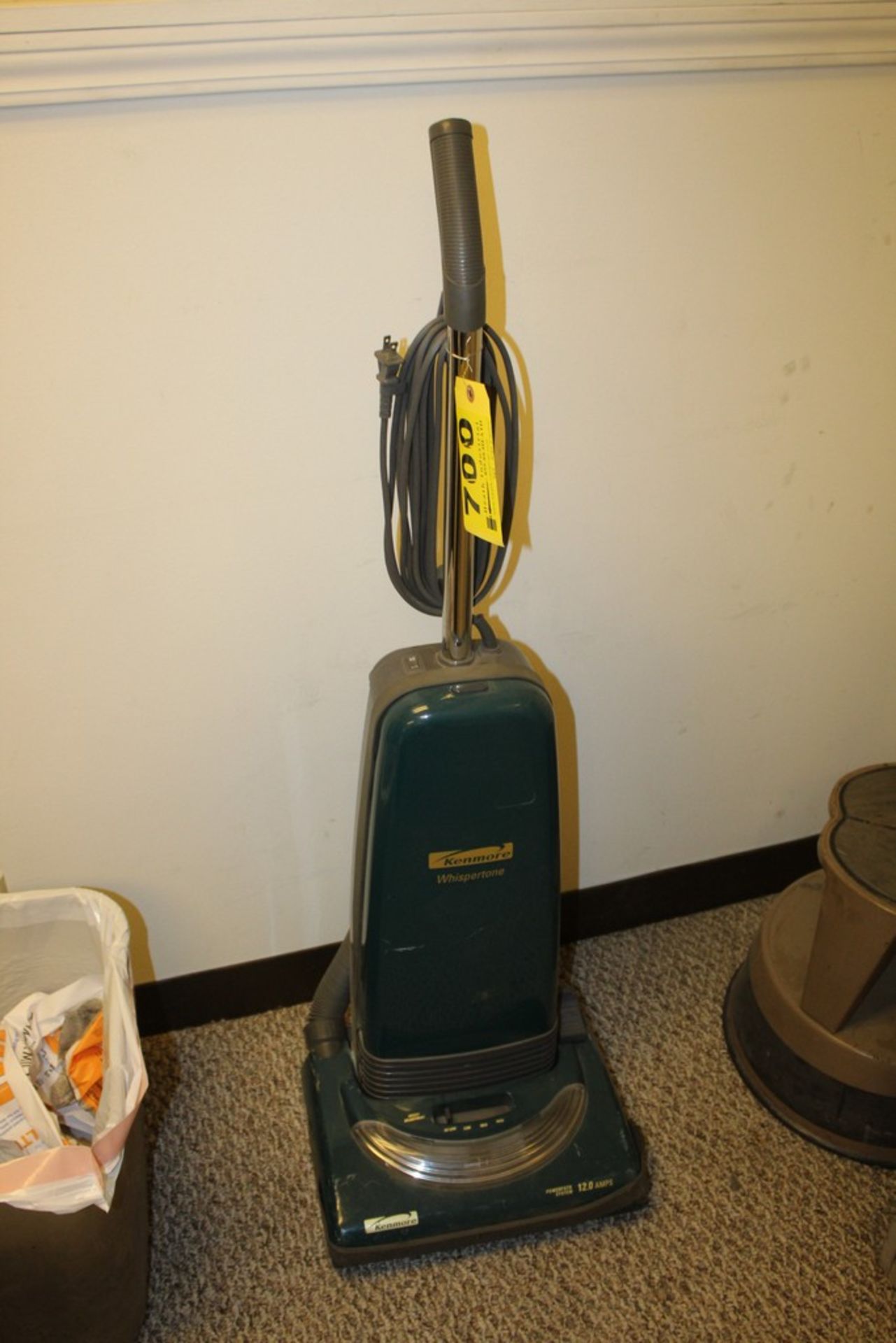 KENMORE WHISPER TONE UPRIGHT VACUUM