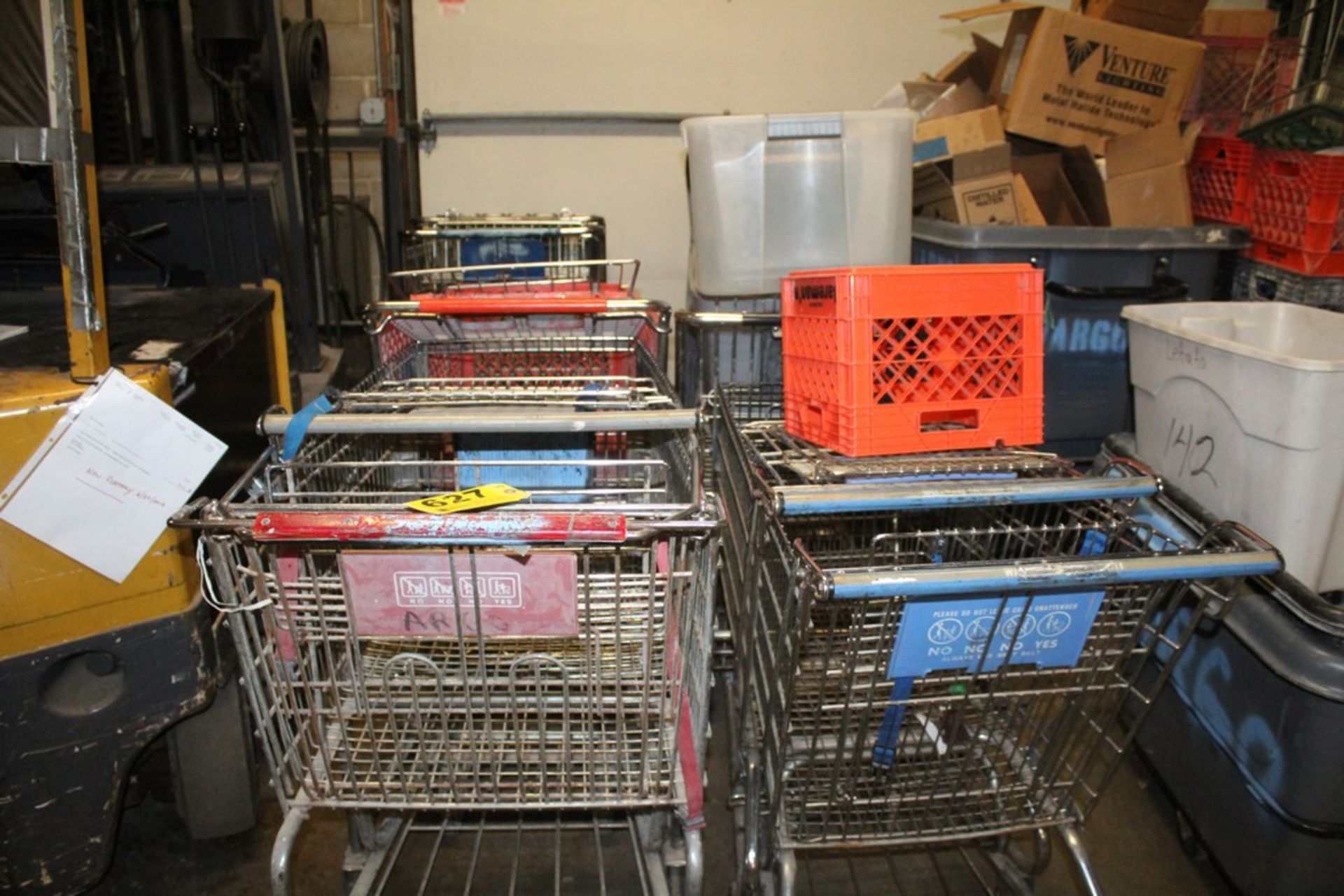 (8) SHOPPING CARTS