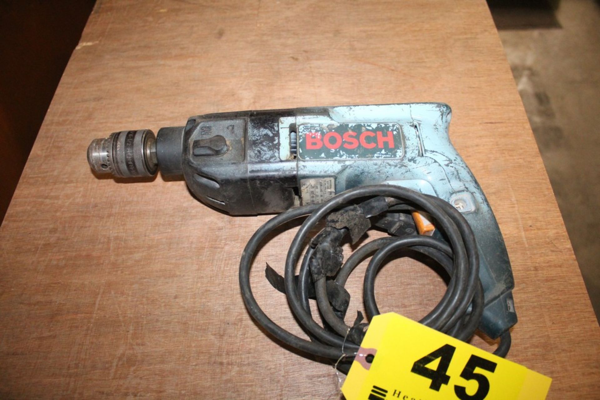 BOSCH MODEL 0-601-194-639 HAMMER DRILL