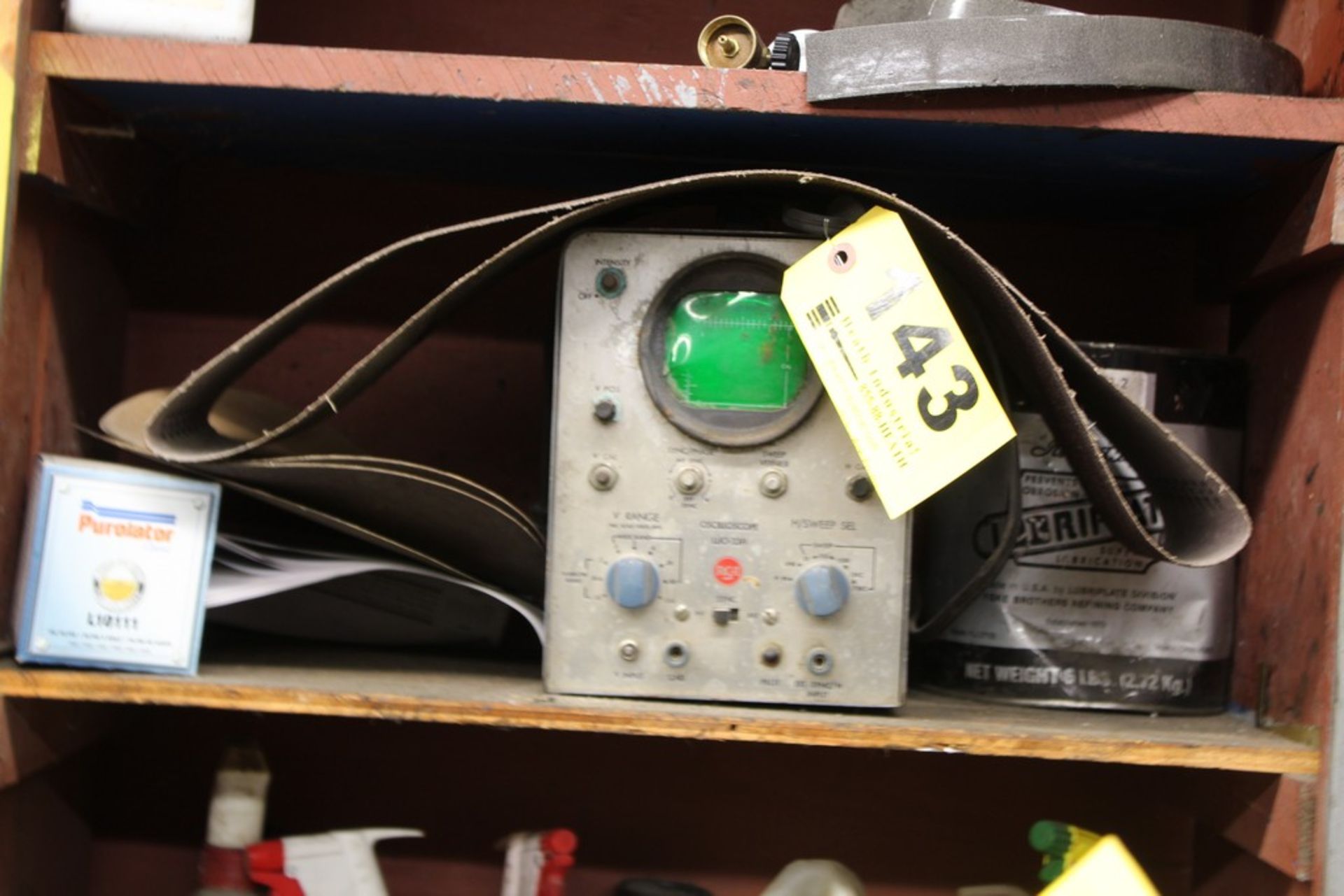 RCA MODEL W0-33A OSCILLOSCOPE