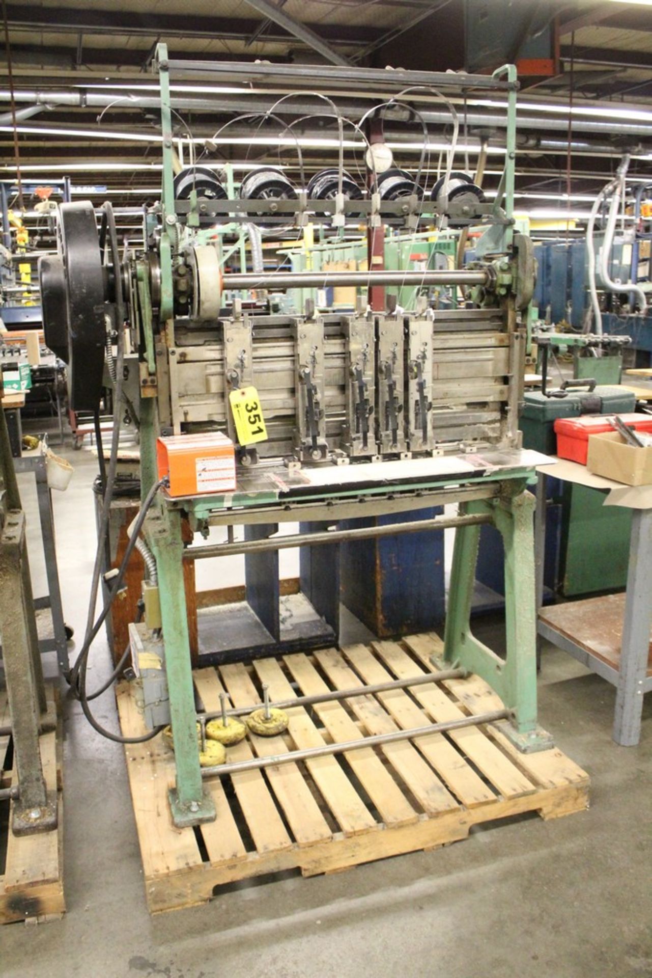 BOSTITCH 5 HEAD NO. 18 WIRE STITCHER, S/N 18651