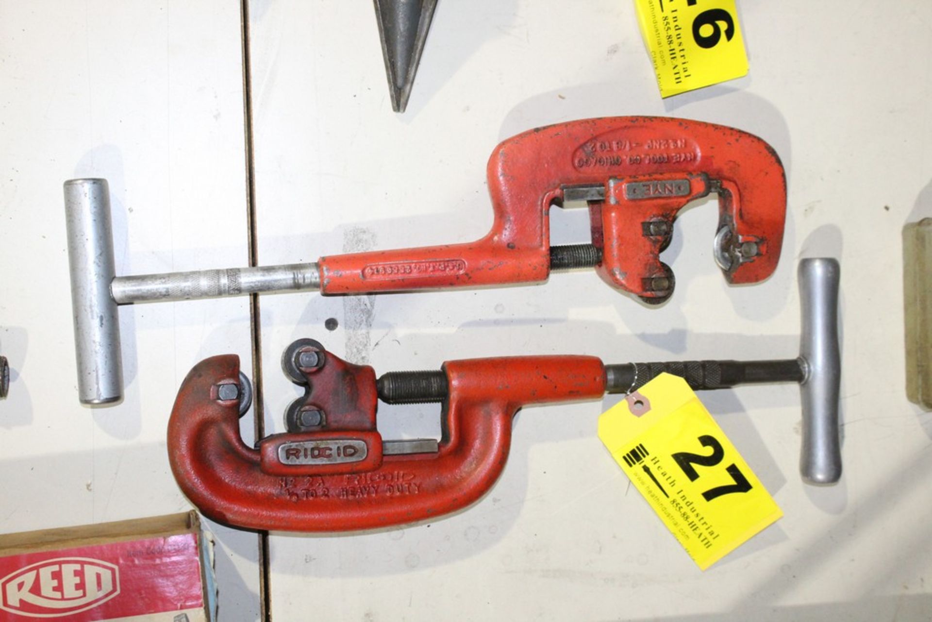 (1) RIDGID 2A 1/8-2" PIPE CUTTER AND (1) NYE 2NP 1/8"-2" PIPE CUTTER