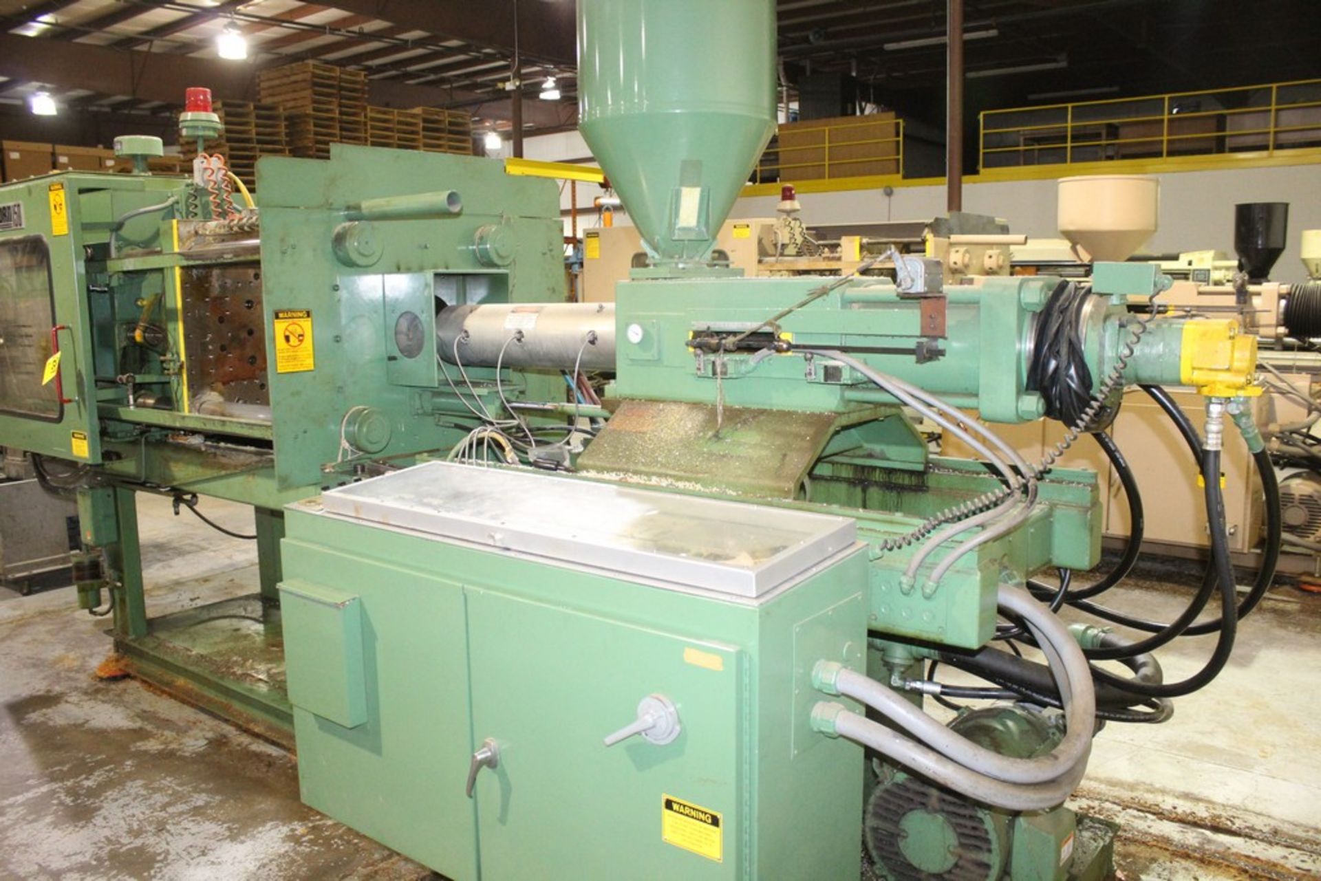 VAN DORN 150 TON 9 OZ, MODEL 150-RS-9 PLASTIC INJECTION MOLDING MACHINE S/N 861510-2 WITH PATHFINDER - Image 5 of 8