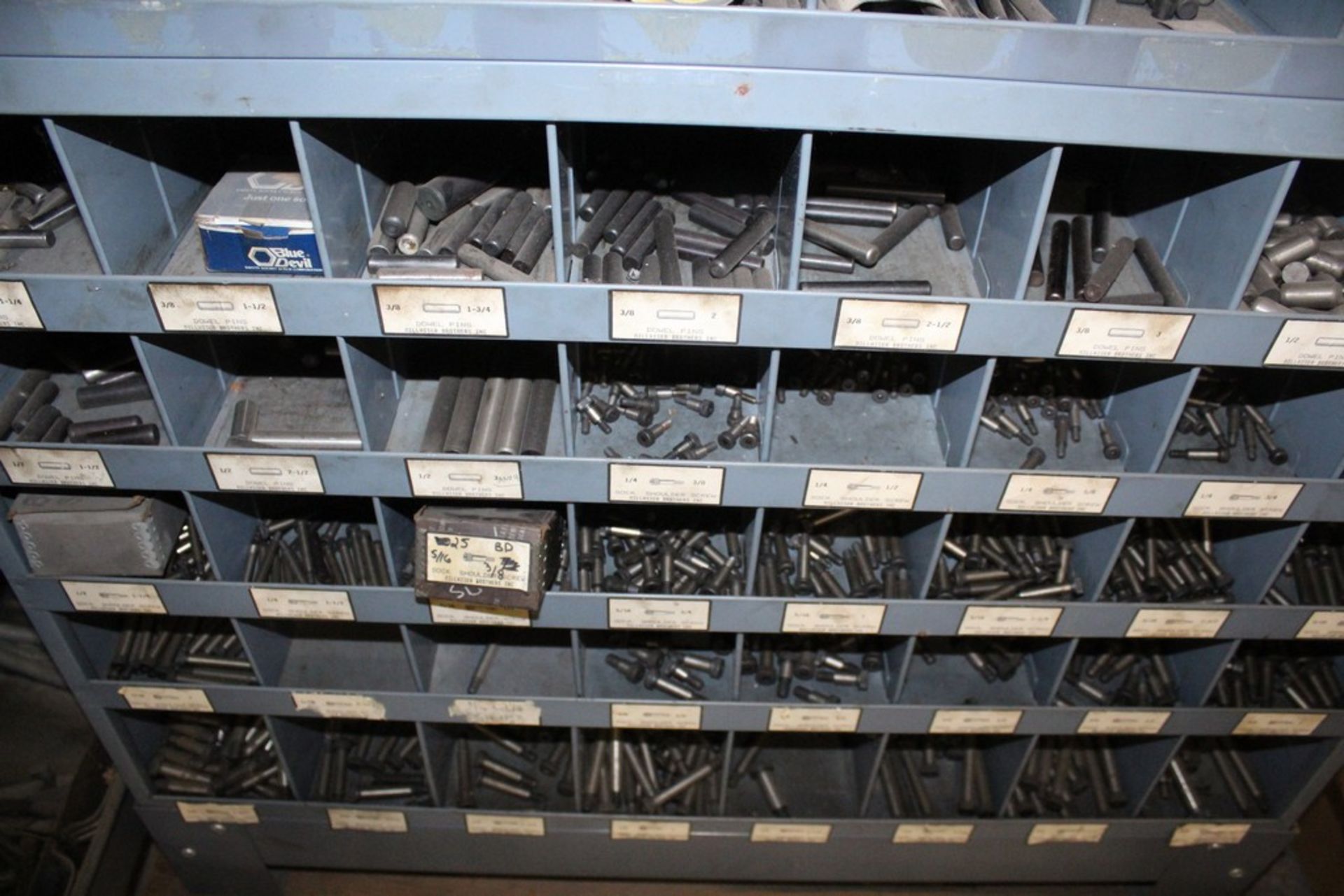 (3) 32 SLOT PIGEON HOLE PARTS CABINETS AND CONTENTS OF SORTED SET SCREWS, DOWEL PINS AND SHOULDER - Image 3 of 3