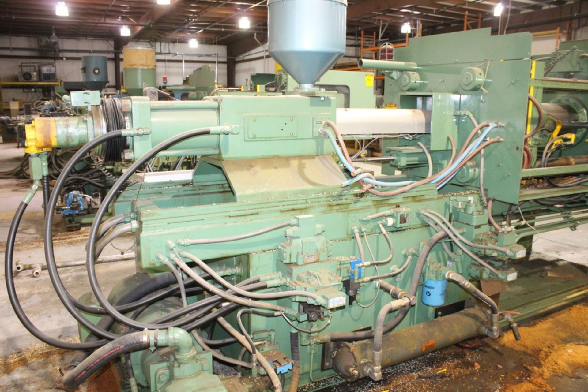 VAN DORN 150 TON 9 OZ, MODEL 150-RS-9 PLASTIC INJECTION MOLDING MACHINE S/N 881510-3 WITH PATHFINDER - Image 5 of 7