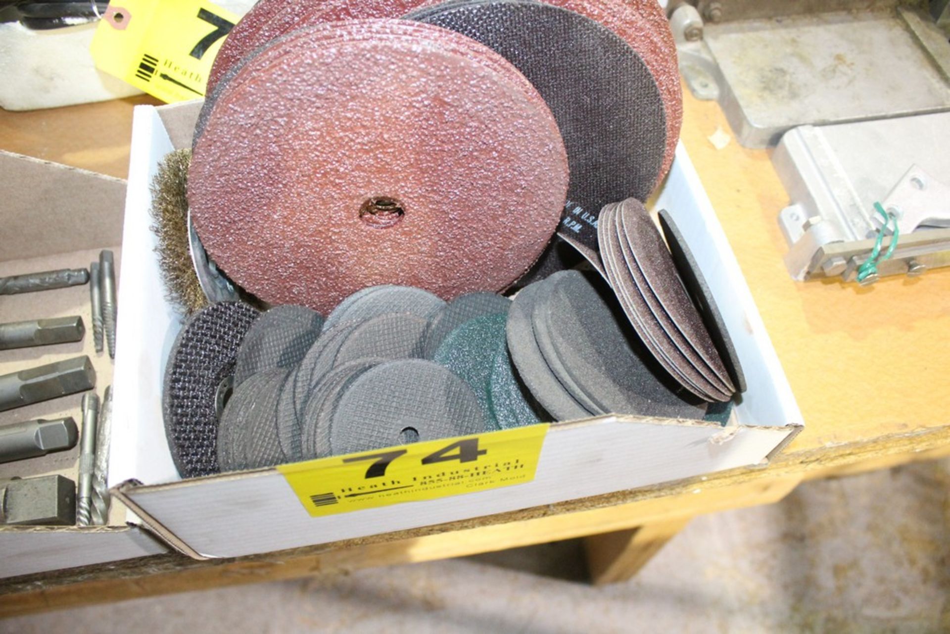LARGE QUANTITY OF ABRASIVE DISKS AND 3" CUT OFF WHEELS