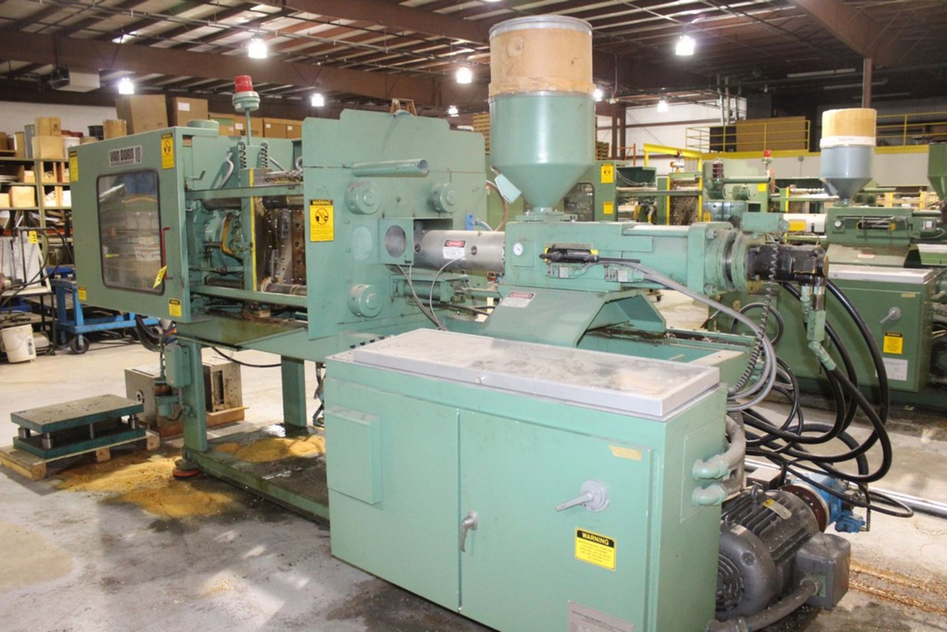 VAN DORN 110 TON 6.5 OZ MODEL 110-RS-6.5 PLASTIC INJECTION MOLDING MACHINE S/N 851120-3 WITH - Image 2 of 7