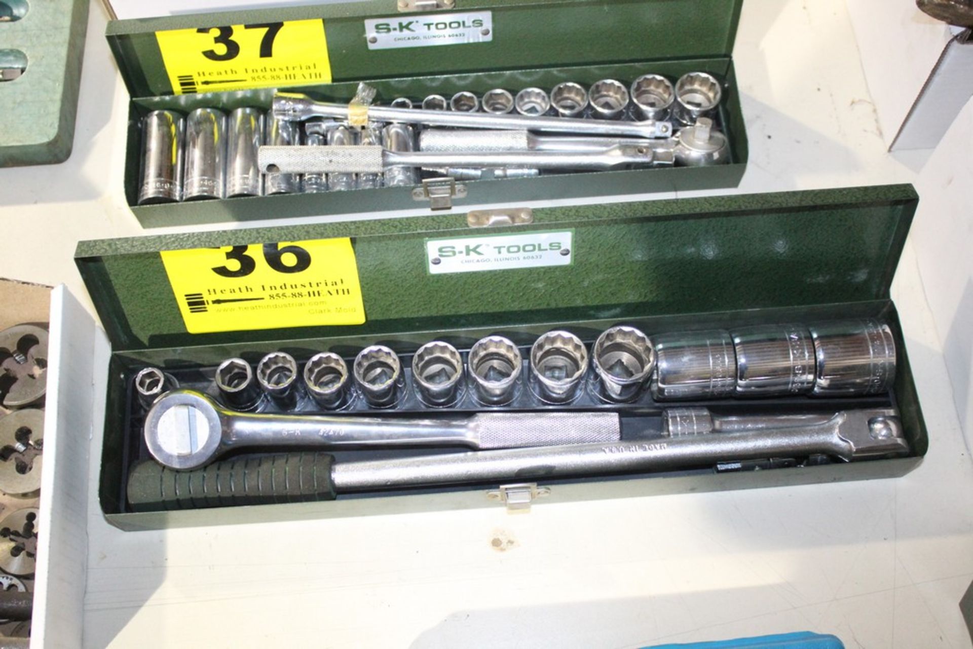 SK TOOLS 1/2" SOCKET SET WITH RACHET, BREAKER BAR AND EXTENSION