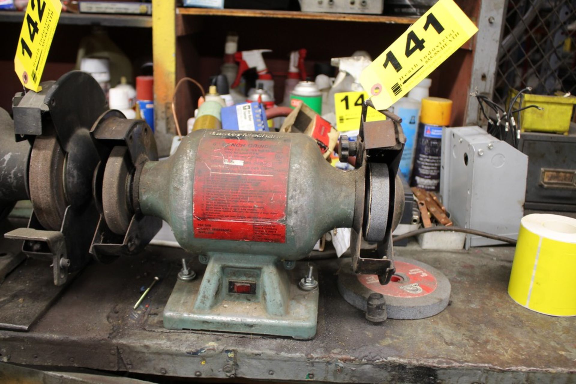 MASTER MECHANIC 1/2 HP 6" DOUBLE END BENCH GRINDER