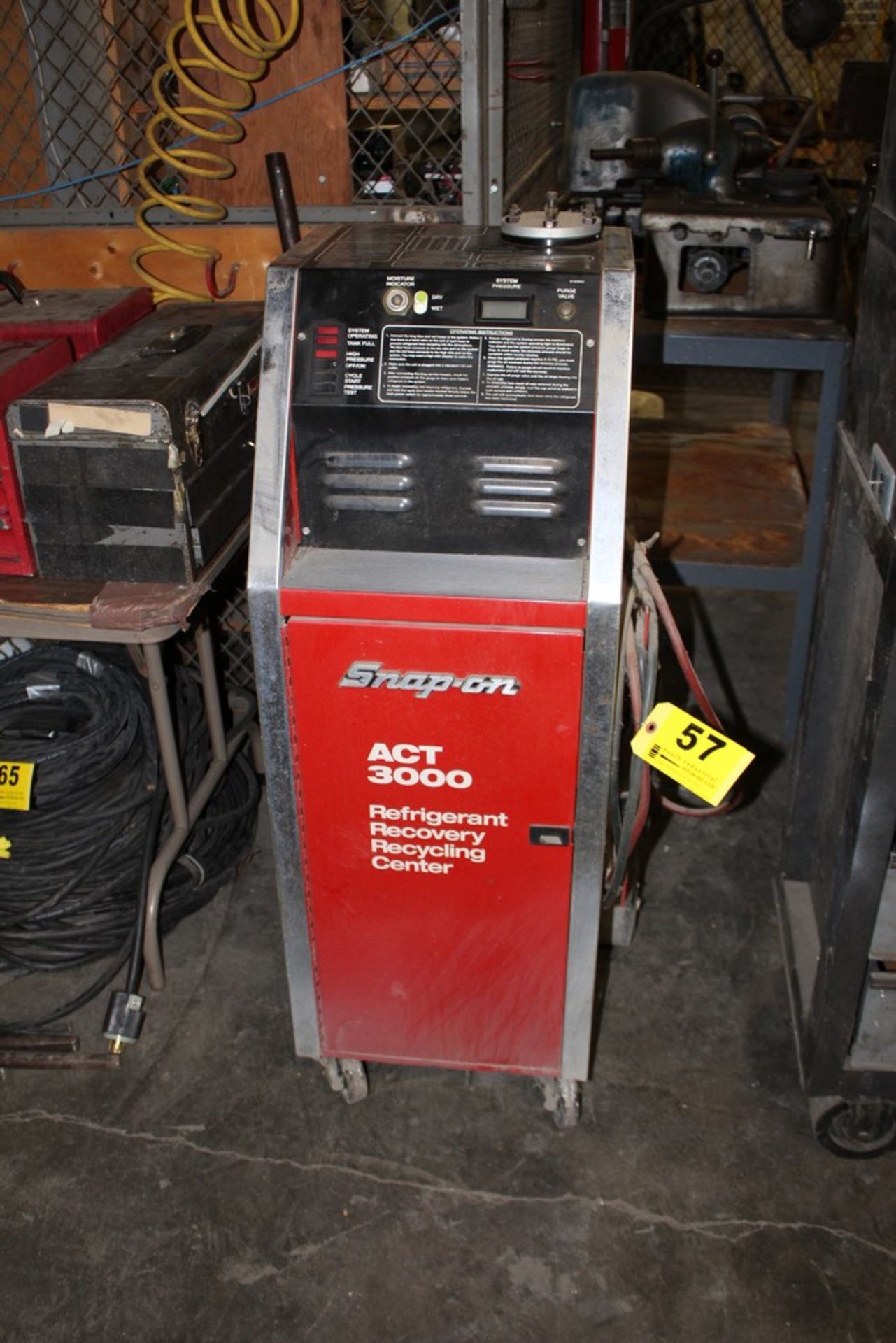 SNAP-ON MODEL ACT3000 REFRIDGERANT RECOVERY RECYCLING CENTER