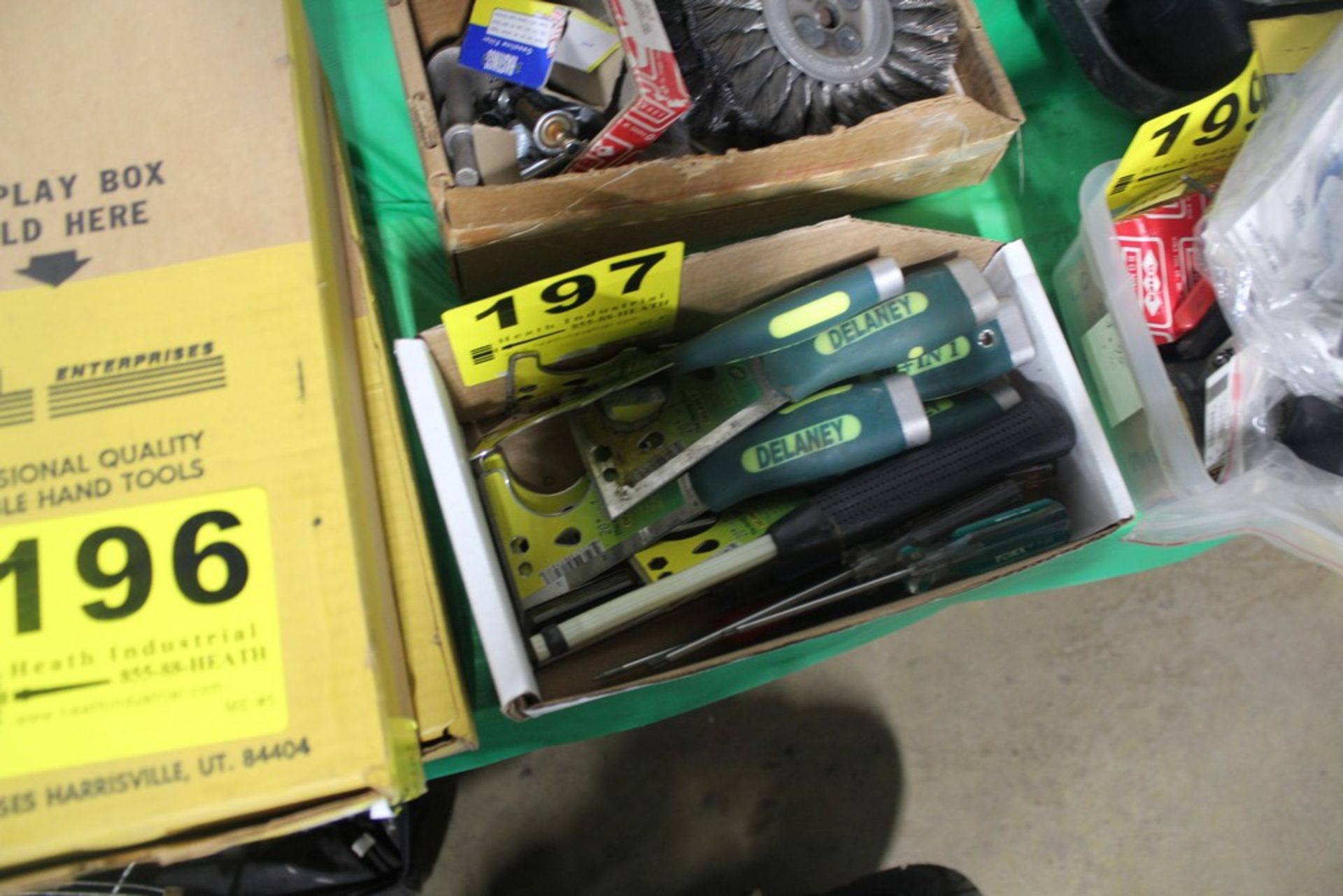 ASSORTED DELANEY HANDI-TOOLS AND TORX SCREW DRIVERS IN BOX