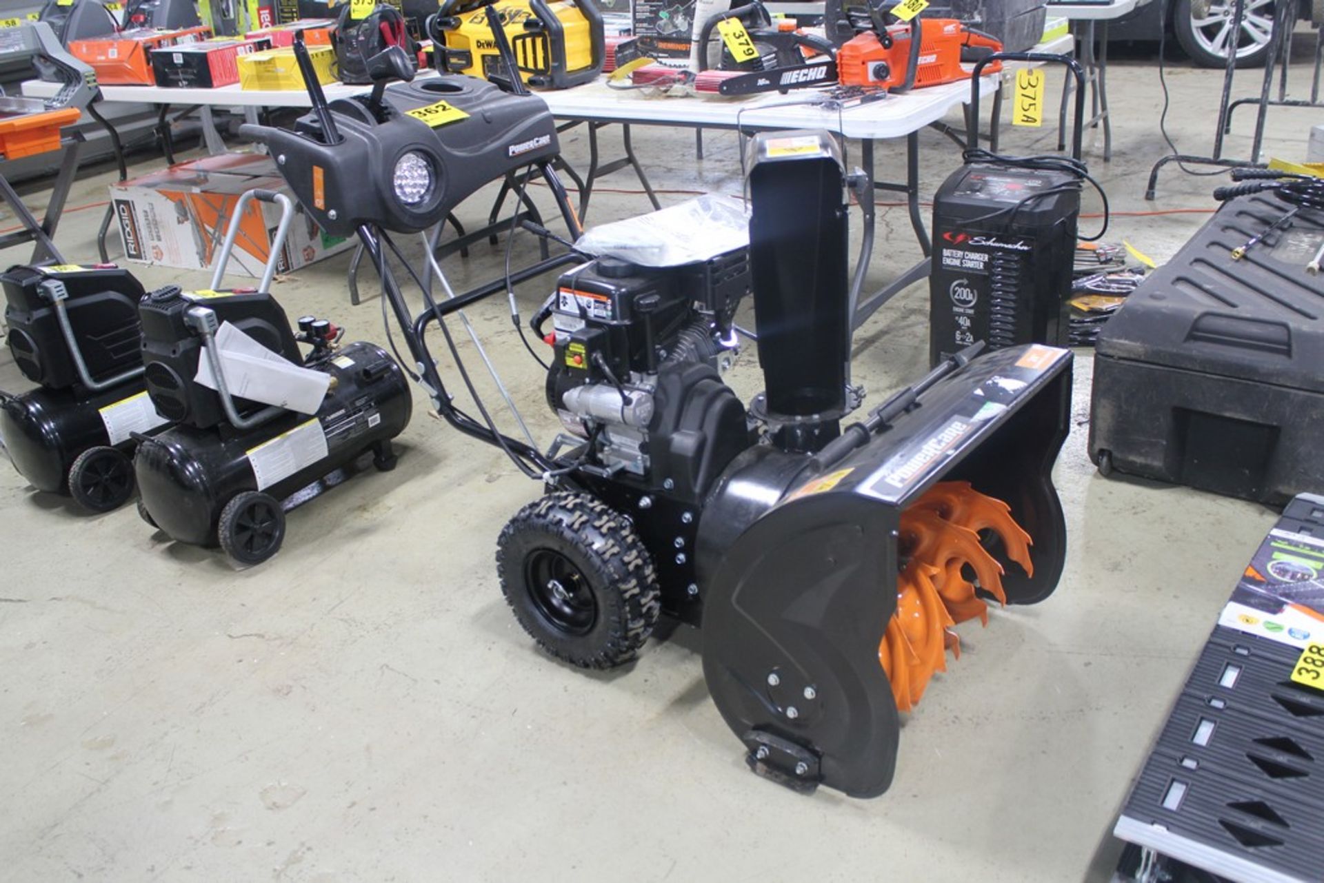 POWER CARE 24" TWO STAGE GAS SNOW BLOWER, MODEL 1004410363, WITH 208CC GAS ENGINE, TWO-STAGE, 24"