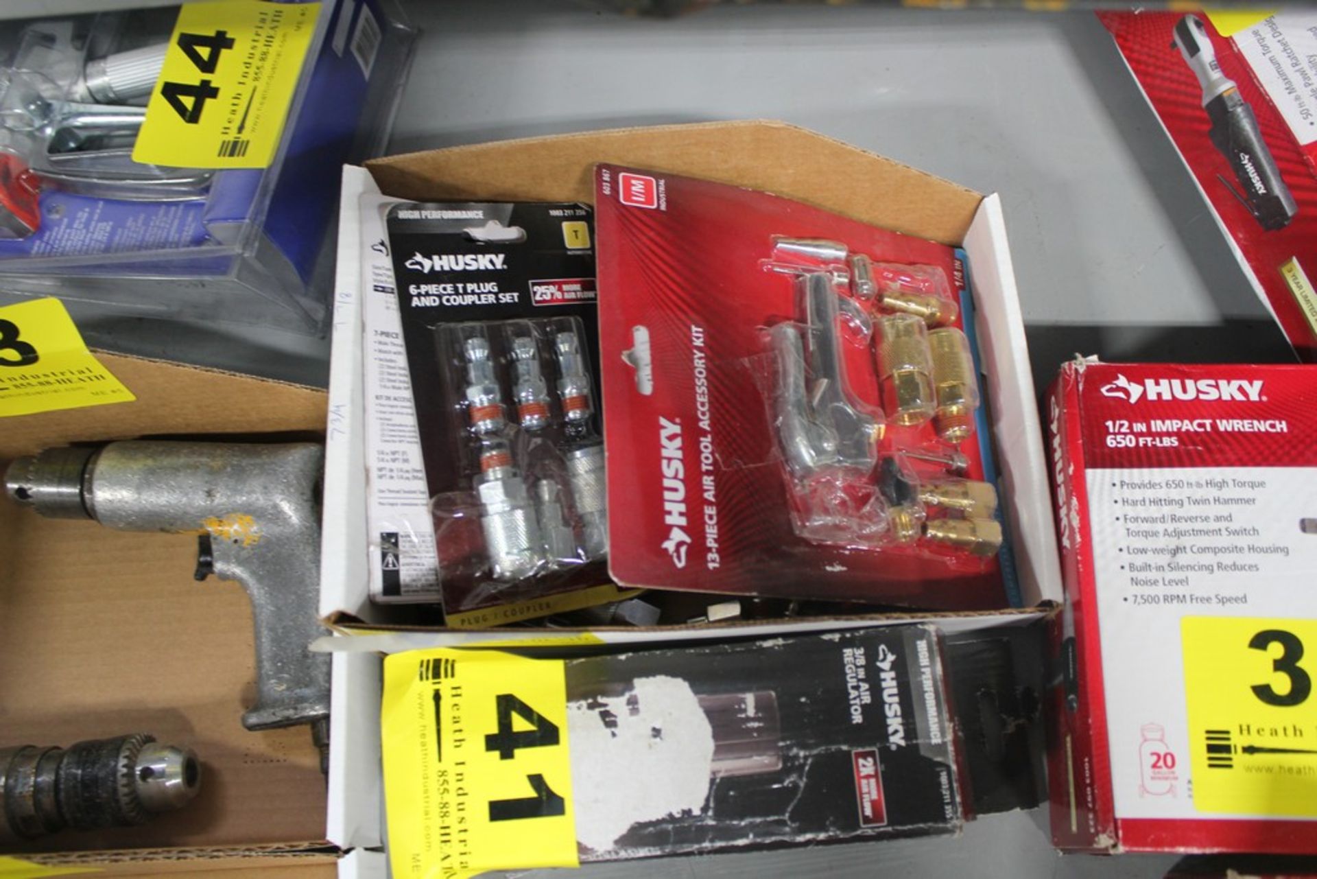 ASSORTED PNEUMATIC TOOLS AND COUPLINGS IN BOX