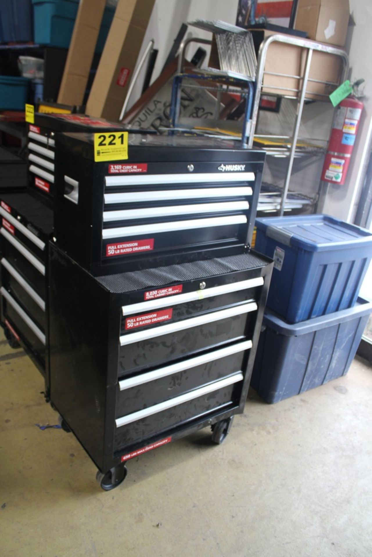 HUSKY 8,030 CUBIC INCH PORTABLE TOOL CABINET AND 3,169 CUBIC INCH TOOL CHEST