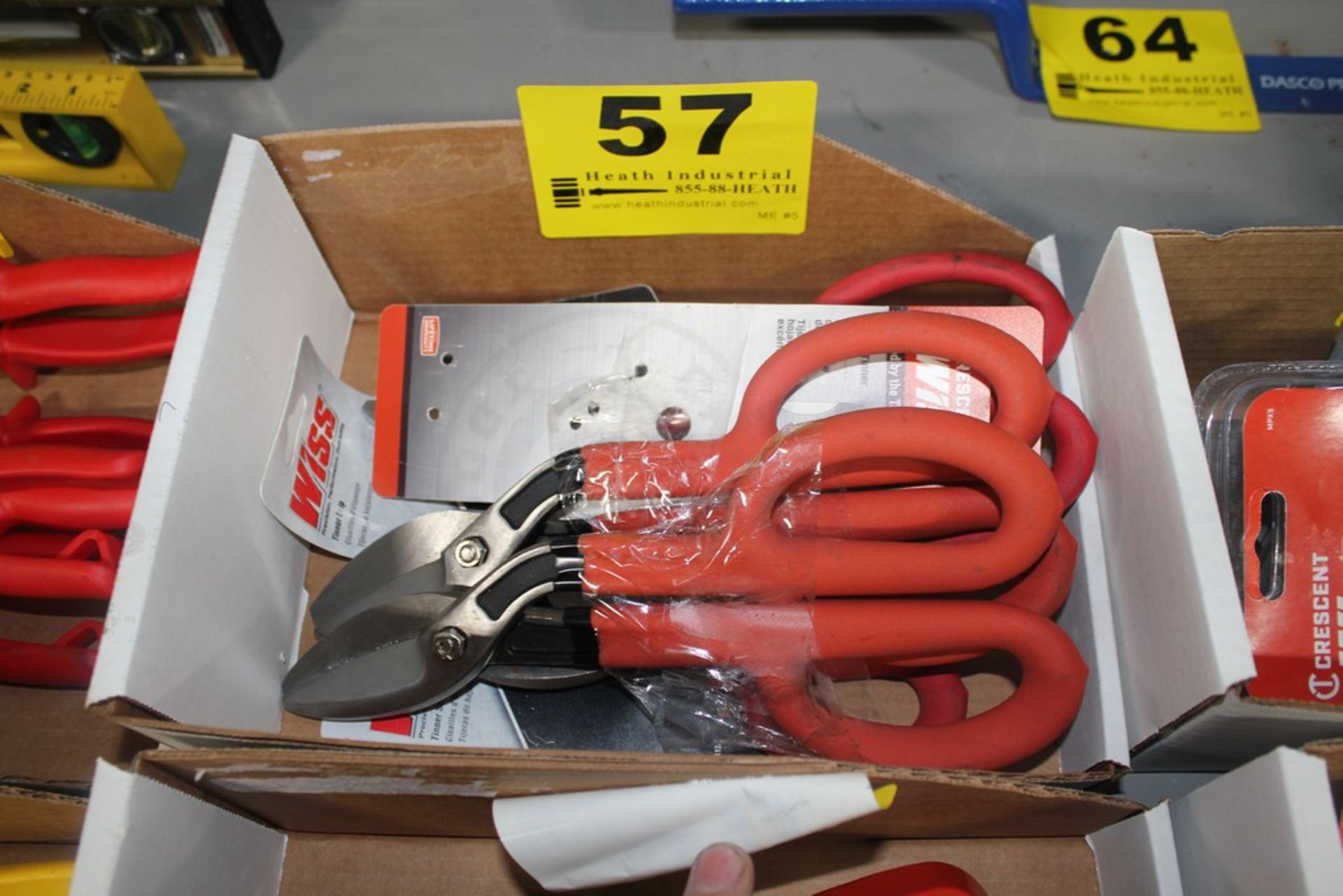 ASSORTED SHEET METAL SNIPS IN BOX