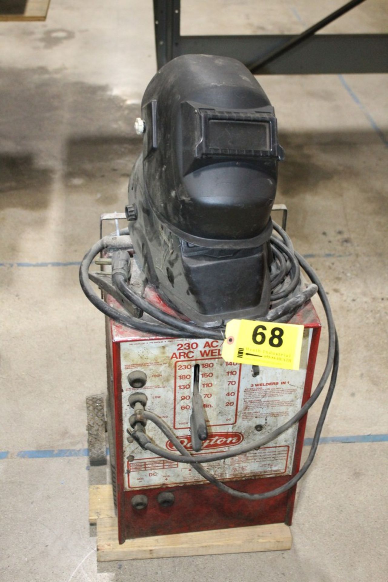 DAYTON 32536A 230 AC/DC ARC WELDER