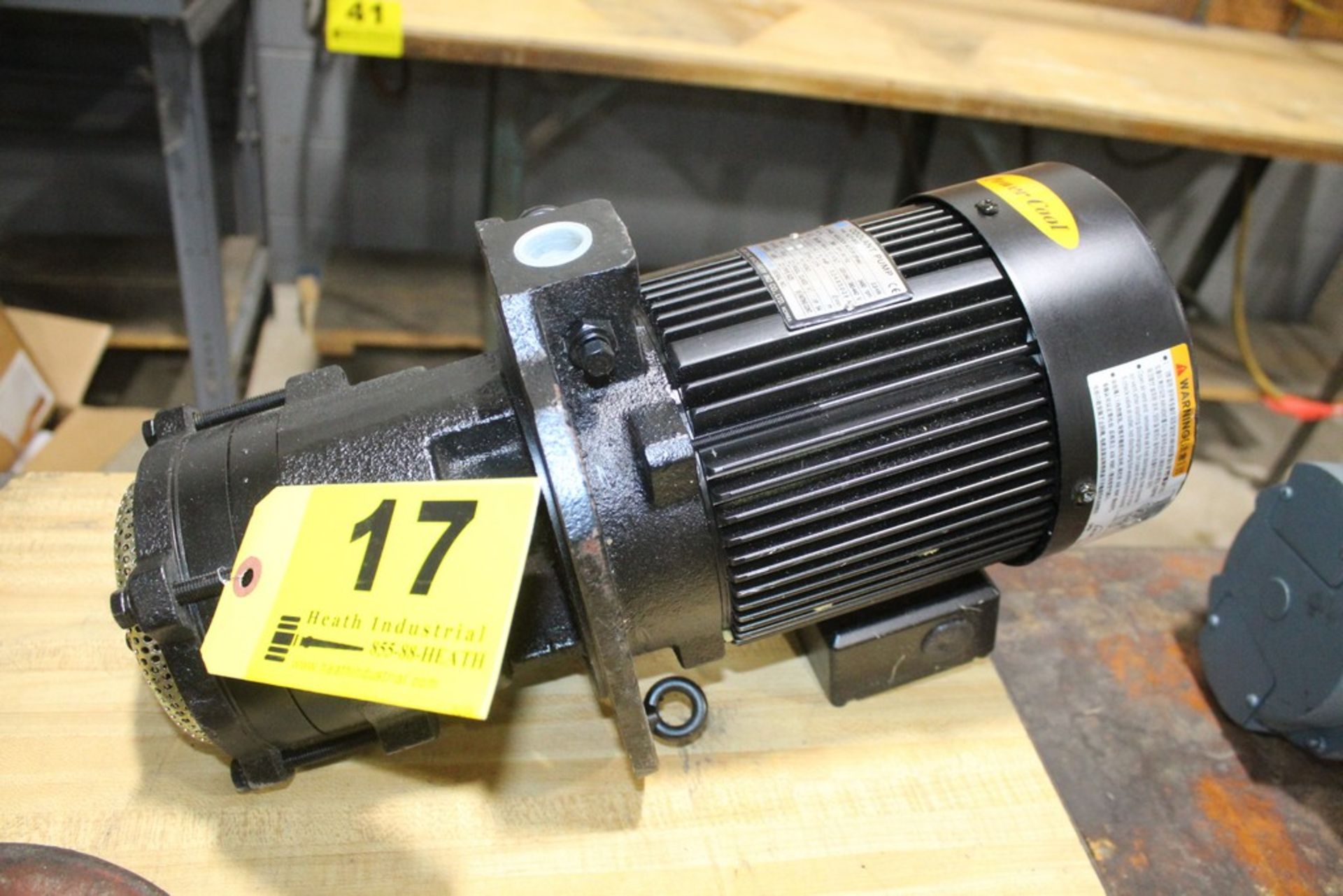 A-RYUNG TYPE ACP-900 COOLANT PUMP (APPEARS NEW)