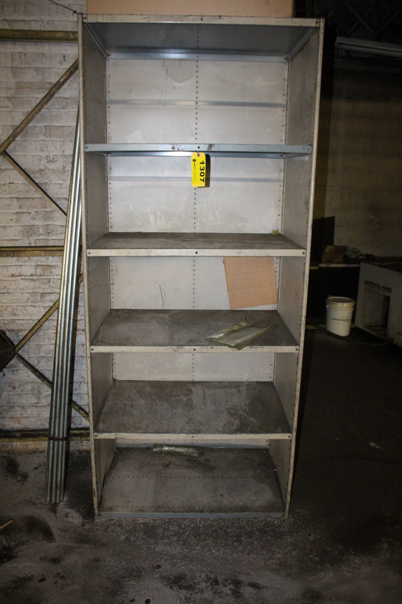 ADJUSTABLE STEEL SHELVING UNIT 8'X3'X2'