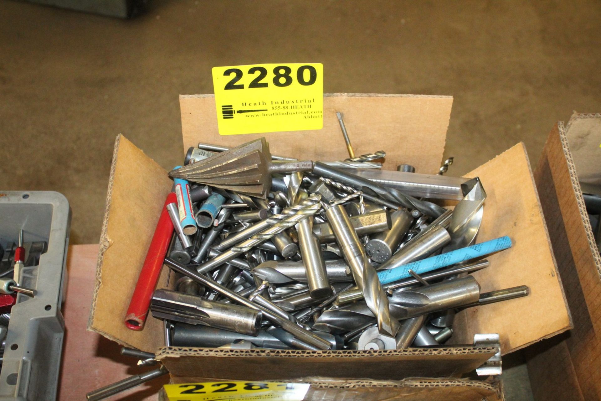 LARGE QUANTITY OF ASSORTED TOOLING