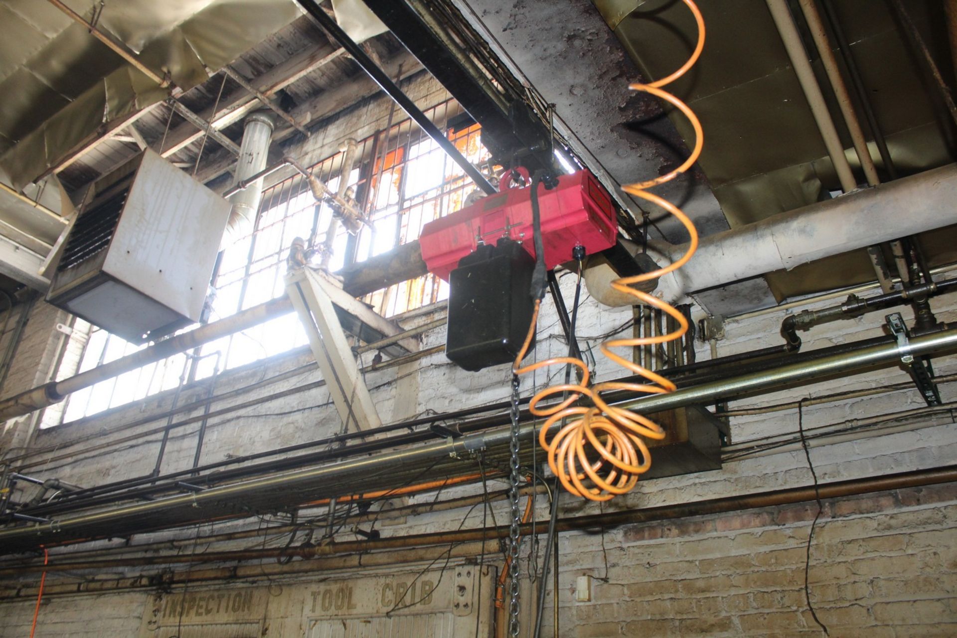 BARRETT CHIP WRINGER WITH BASKET, OVER HEAD ELECTRIC CHAIN HOIST - Image 3 of 4