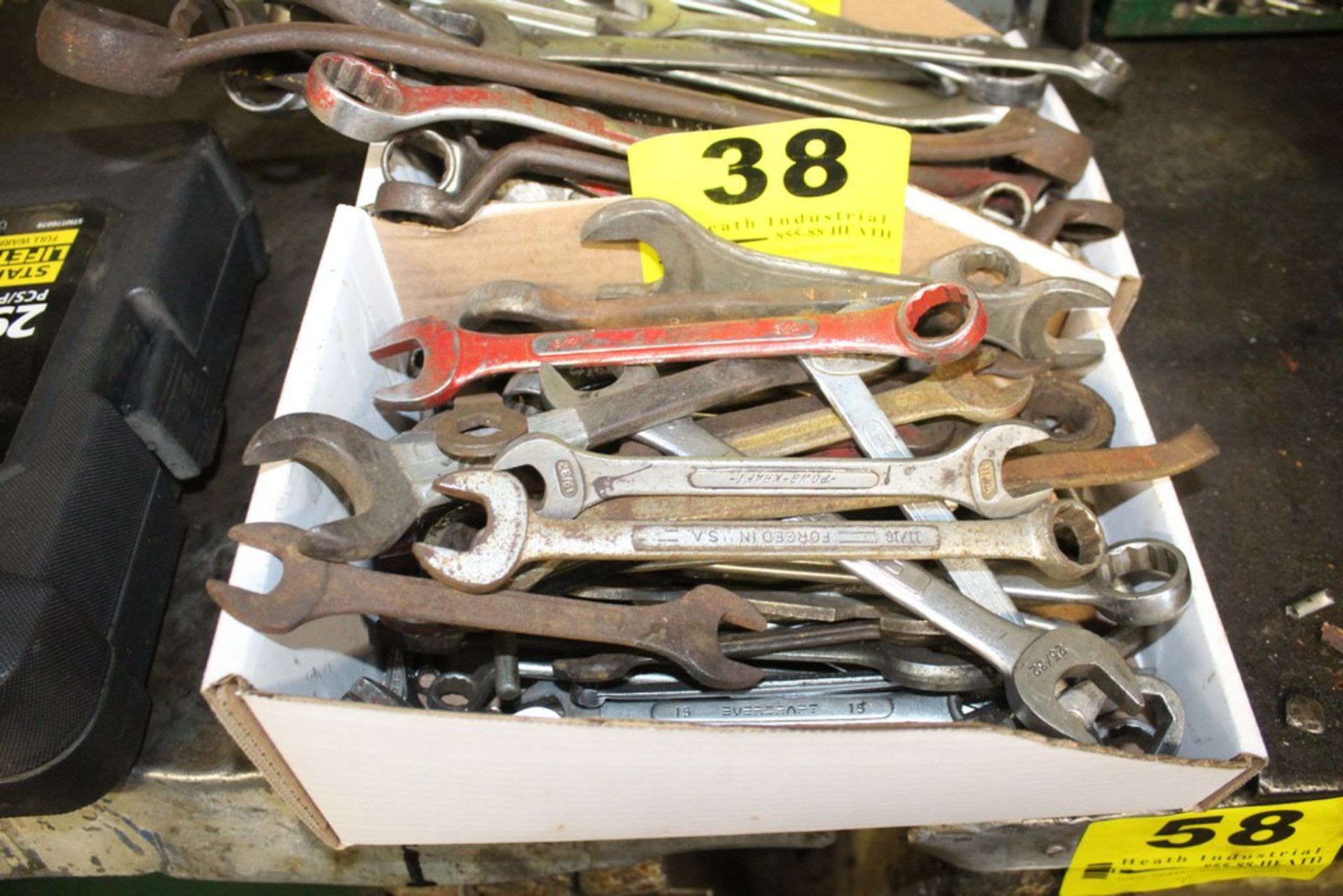 LARGE QTY OF COMBINATION WRENCHES