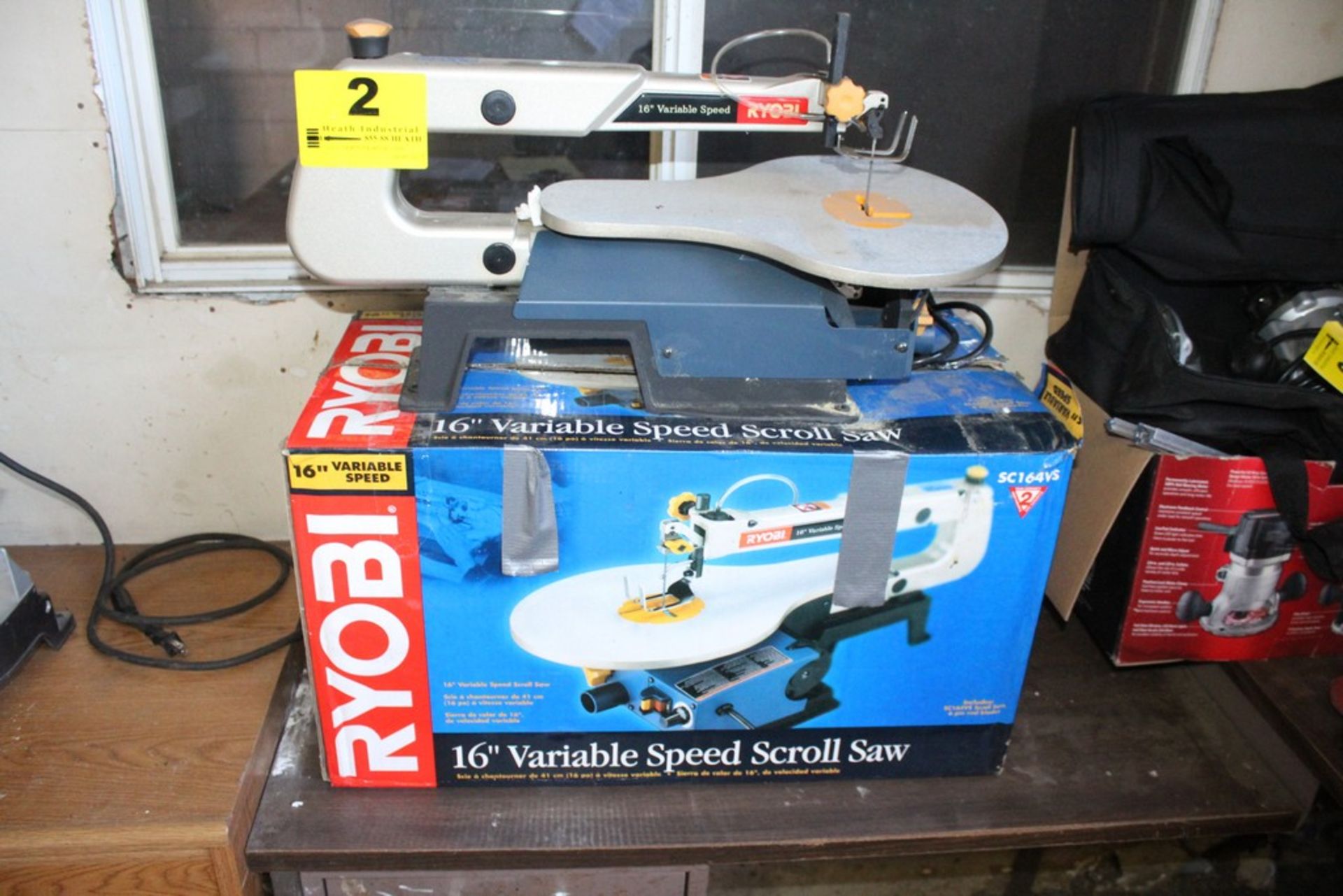 RYOBI 16" VARIABLE SPEED SCROLL SAW