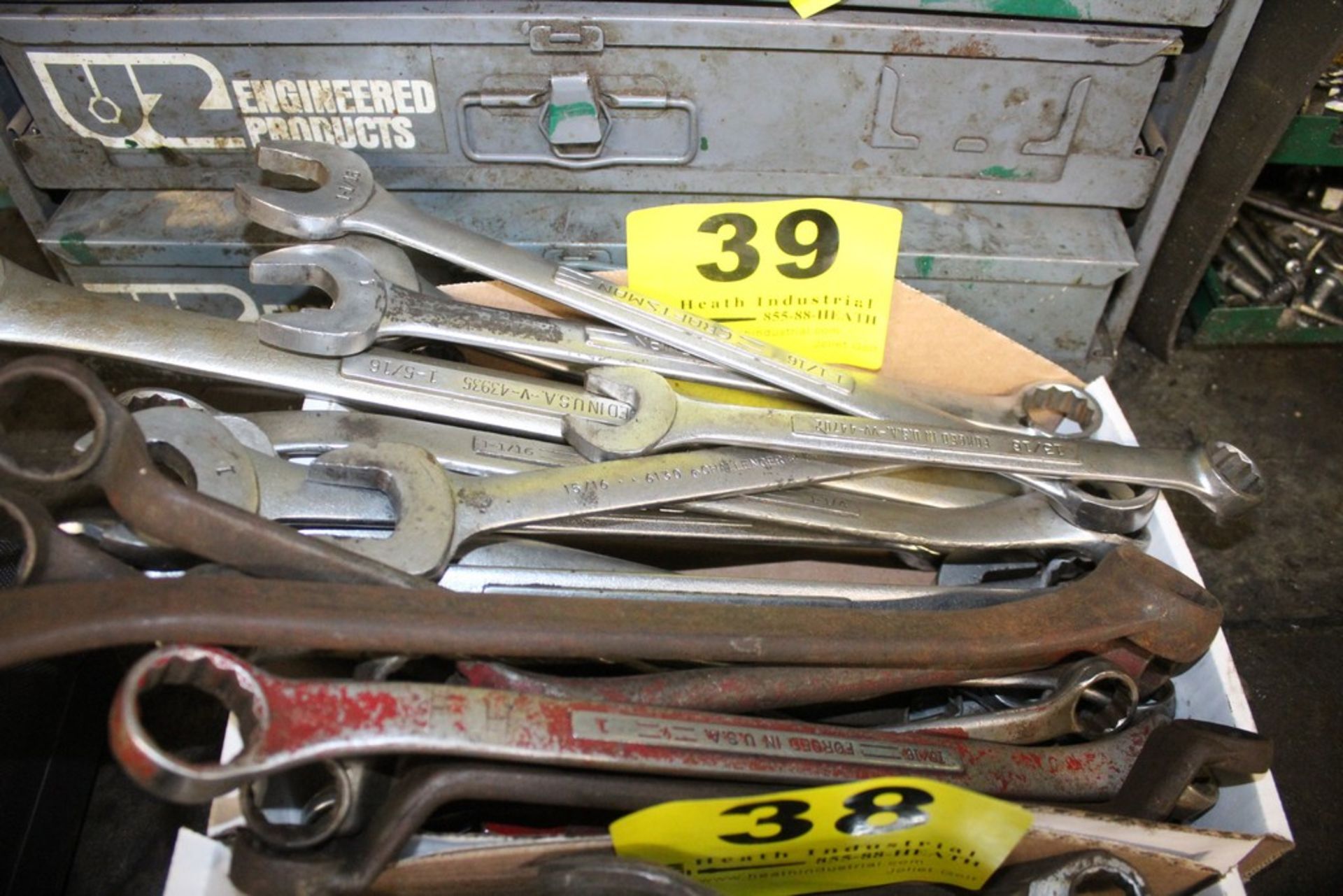 LARGE QTY OF COMBINATION WRENCHES