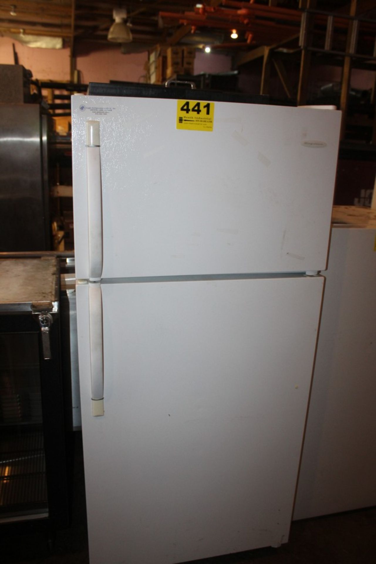 FRIDGIDAIRE REFRIDGERATOR / FREEZER, 30" W