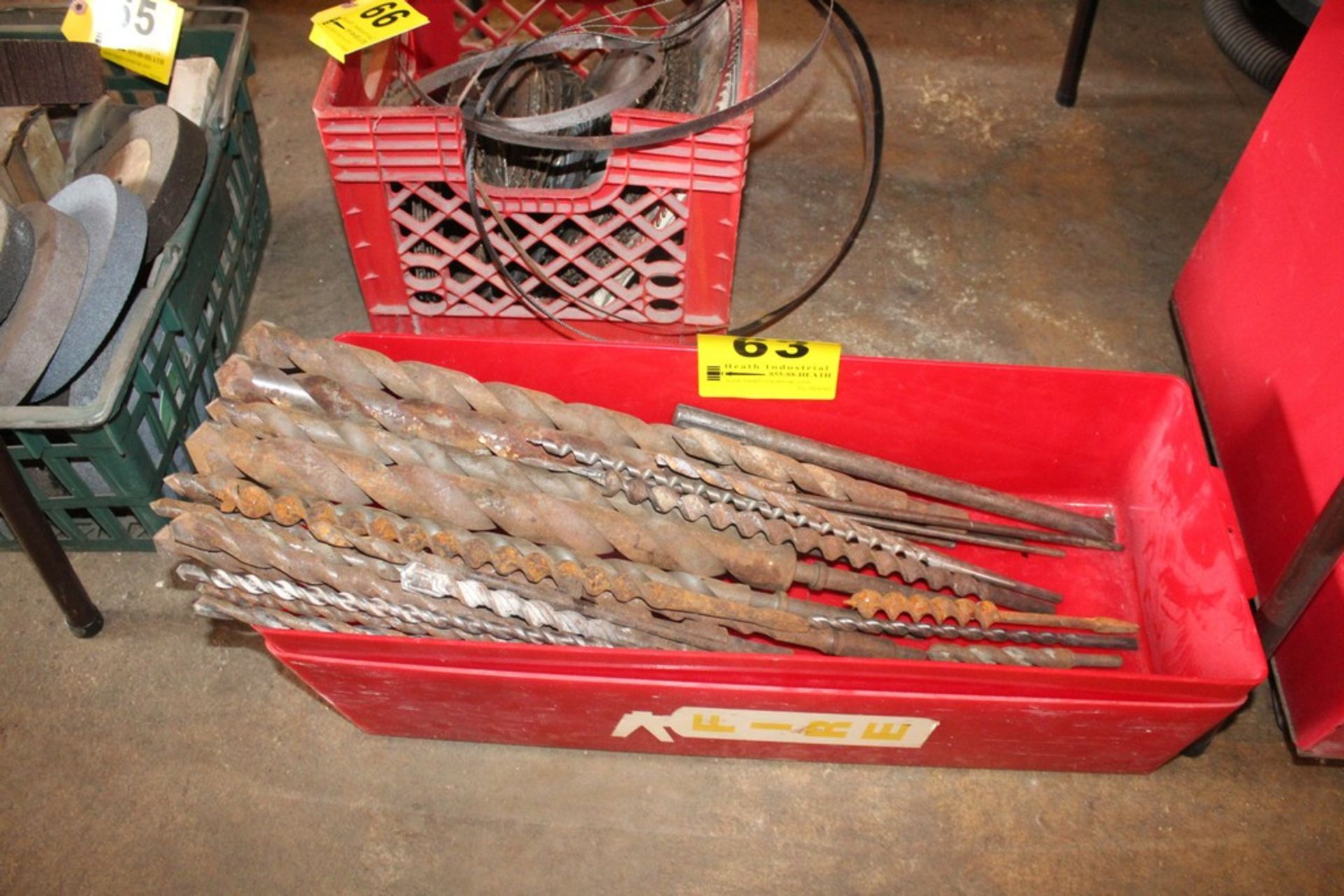 ASSORTED LONG DRILL BITS IN PAN