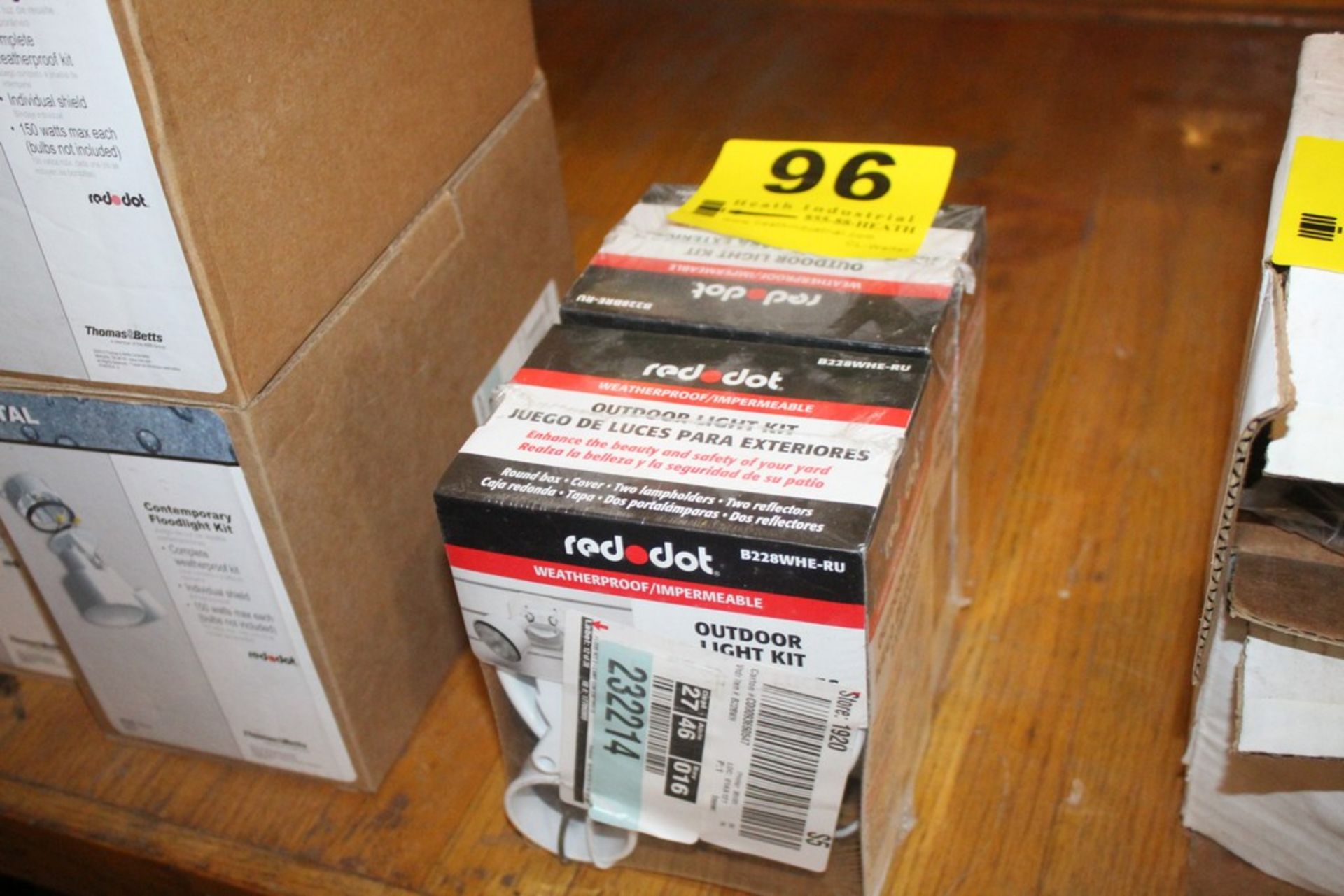 (2) THOMAS & BETTS RED DOT OUTDOOR LIGHT KITS