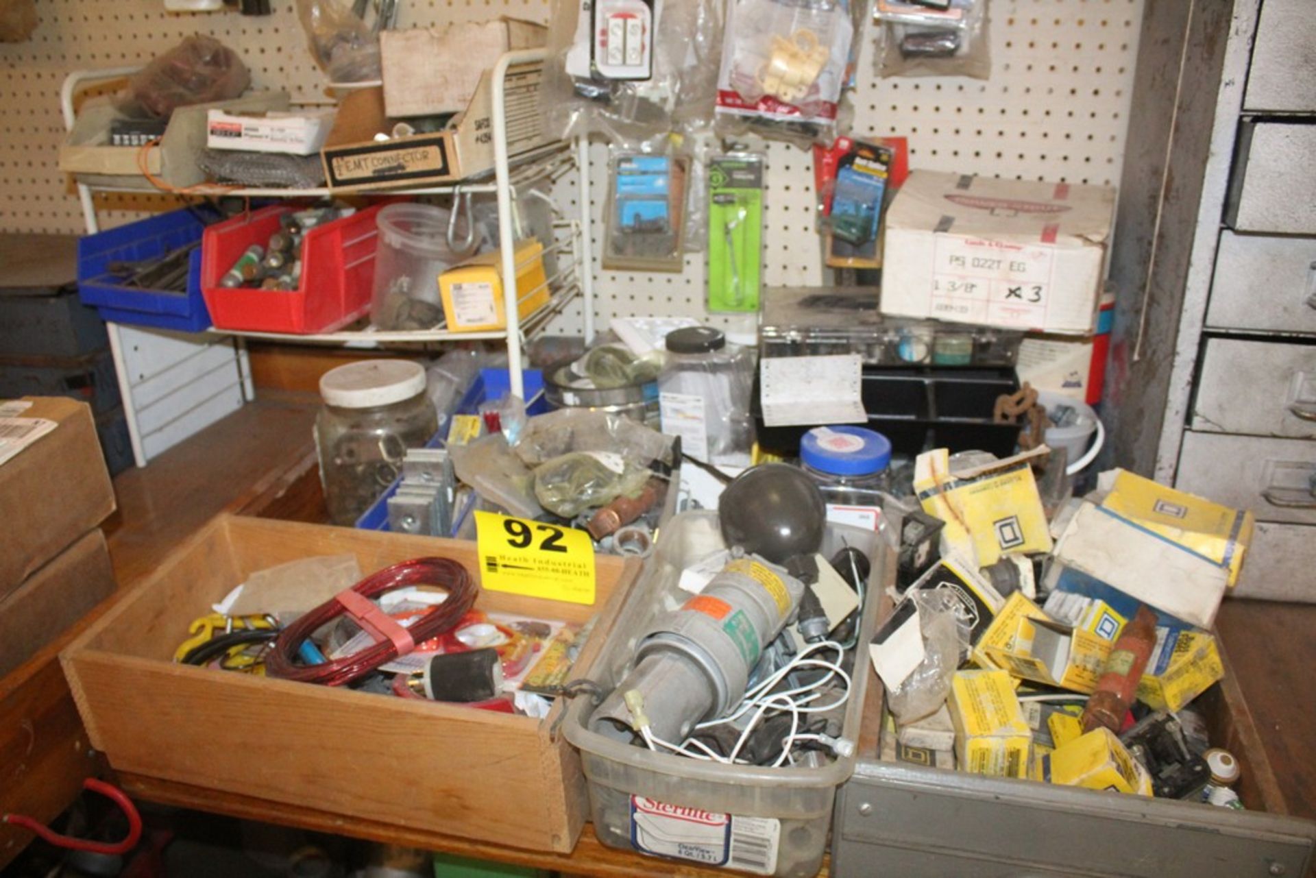 ASSORTED ELECTRICAL HARDWARE ON BENCH & PEG BOARD - Image 2 of 3