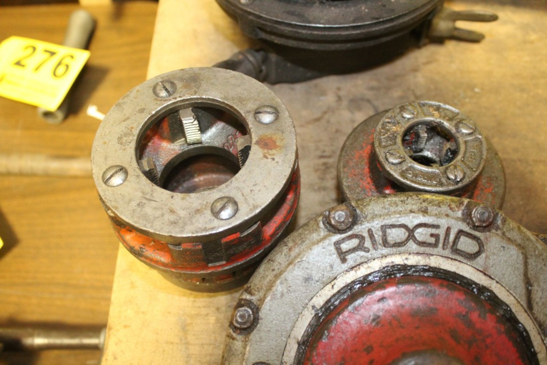 RIDGID NO. 700 POWER DRIVE PORTABLE PIPE THREADER WITH (3) DIES - Image 4 of 4
