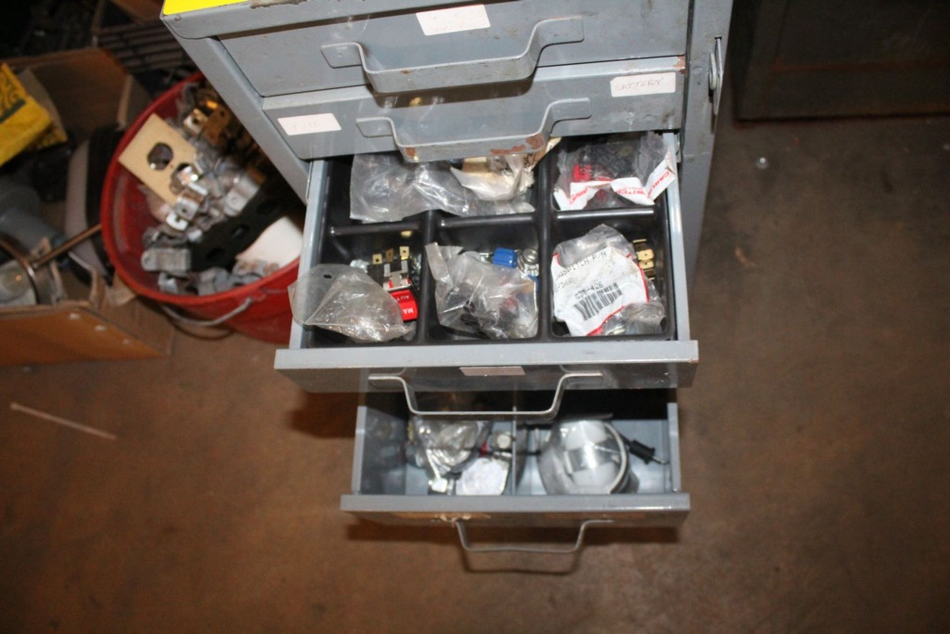 SIX DRAWER STEEL CABINET WTH CONTENTS (ASSORTED ELECTRICAL) - Image 2 of 3