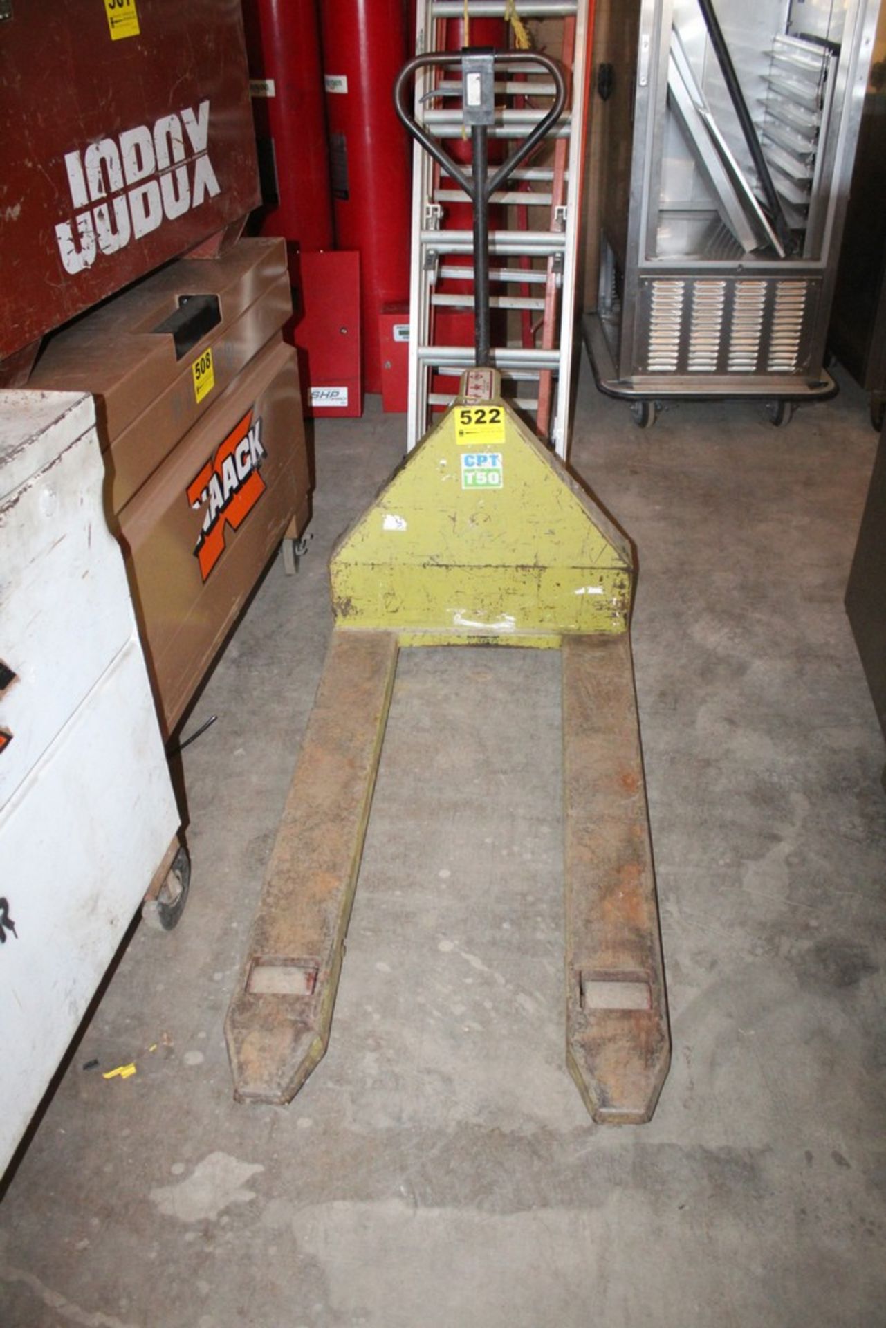CLARK MODEL CPT T50 HYDRAULIC PALLET JACK (DOES NOT STAY UP)