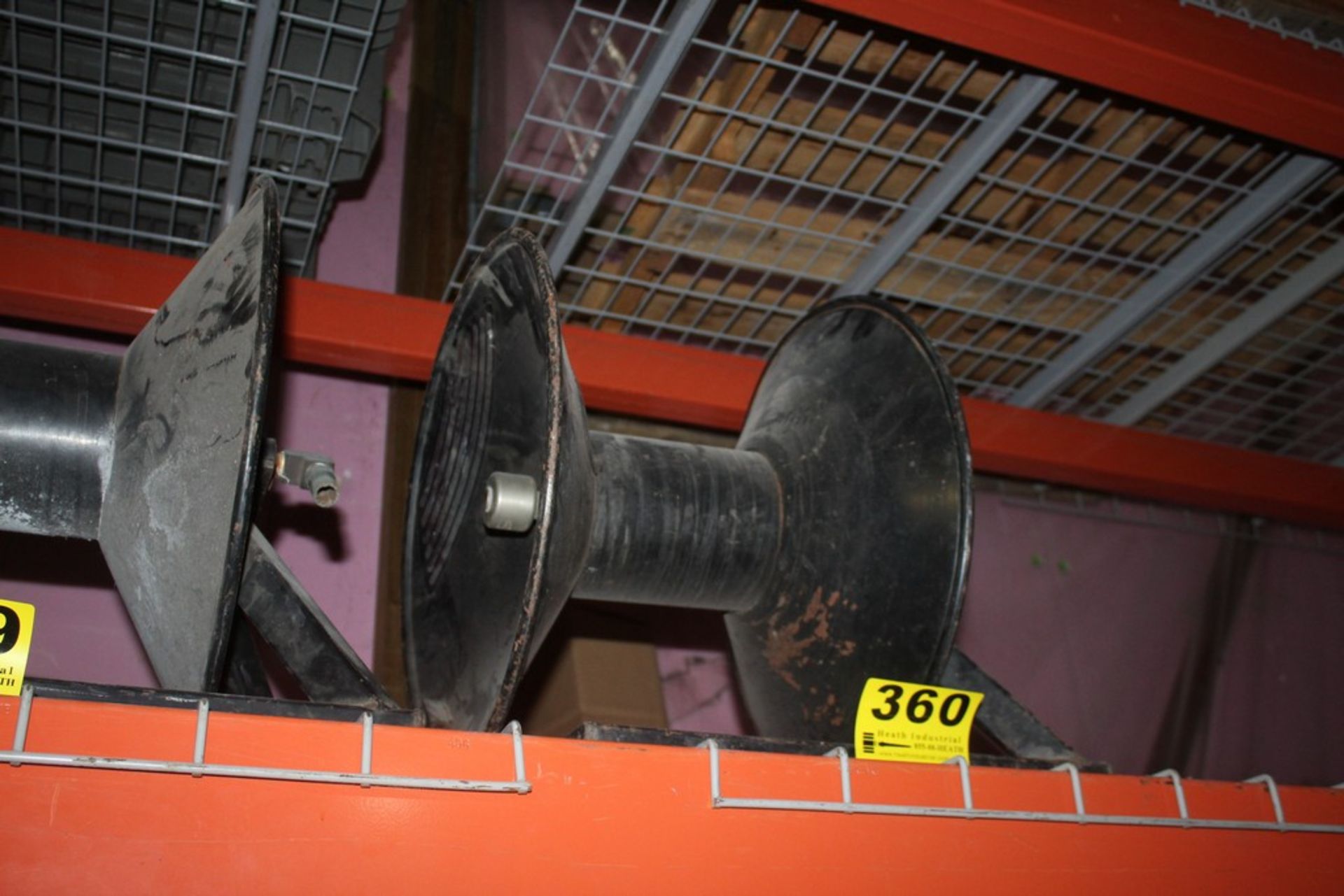 LARGE MANUAL HOSE REEL