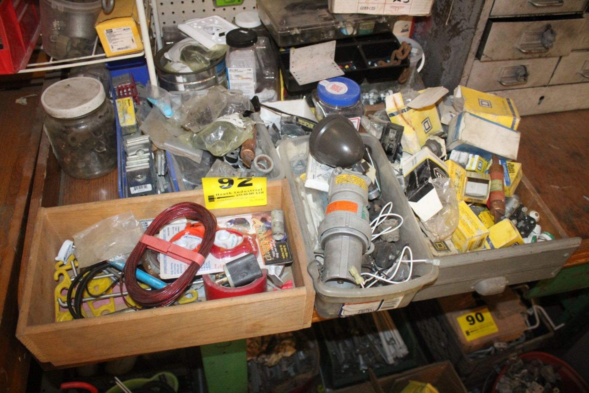 ASSORTED ELECTRICAL HARDWARE ON BENCH & PEG BOARD