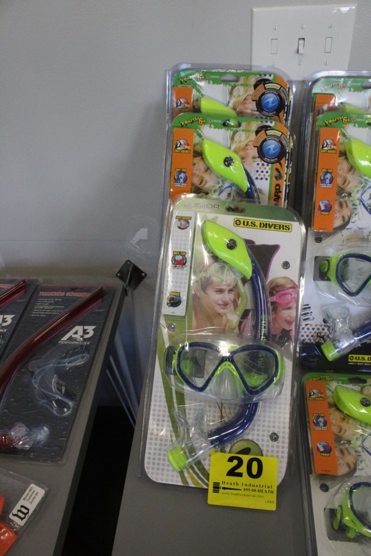 (3) U.S DIVERS JUNIOR MASK AND SNORKEL SETS