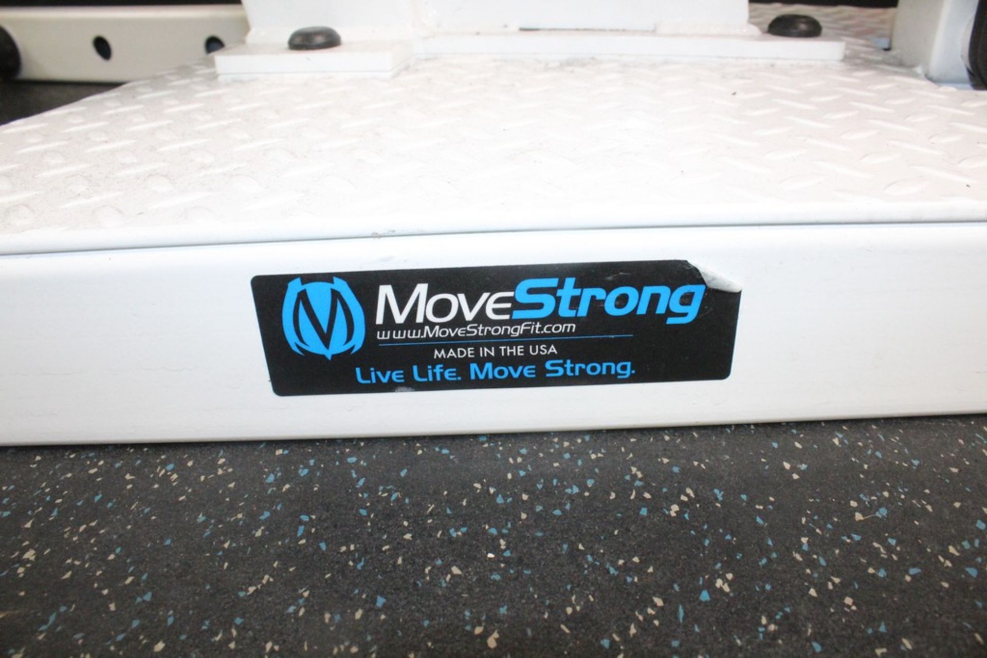 MOVESTRONG MULTI-FUNCTION WORKOUT STATION - Image 4 of 4