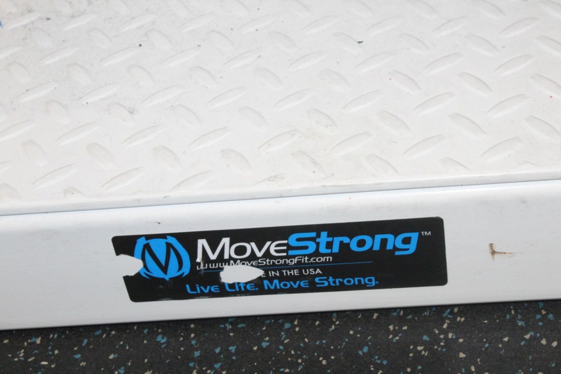 MOVESTRONG MULTI-FUNCTION WORKOUT STATION - Image 3 of 3