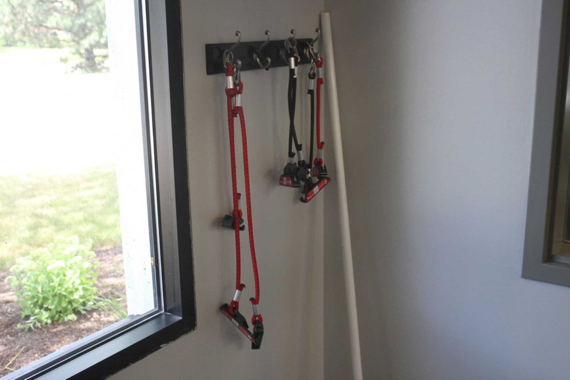 NEURAC DUAL RED CORD WORK STATION, INCLUDING AXIS AND TRAINER MODULES, MOUNTED TO MOVESTRONG FRAME - Image 5 of 5