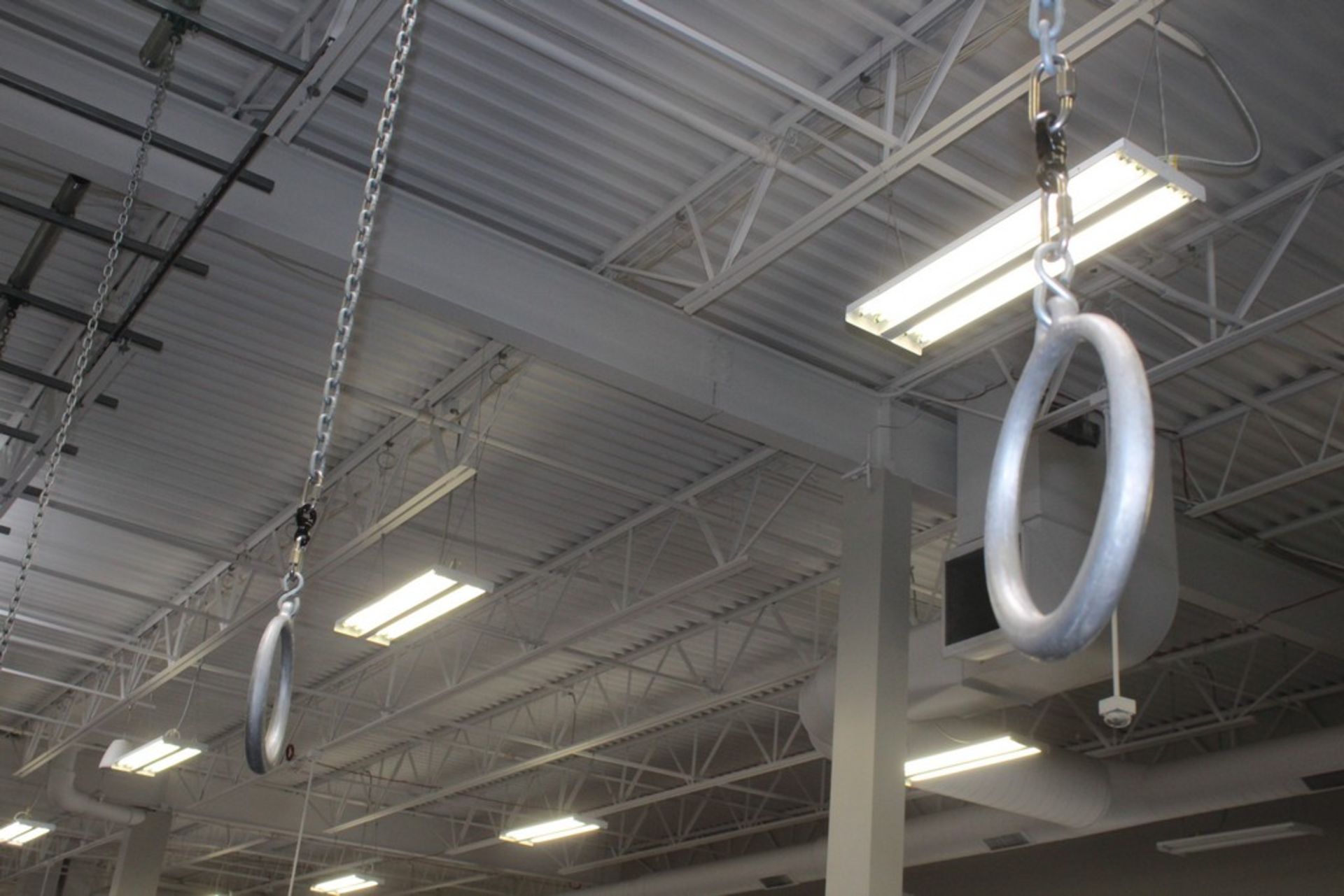 (15) SUSPENDED GYM HOOPS WITH (2) CLIMBING ROPES AND BELLS - Image 3 of 7