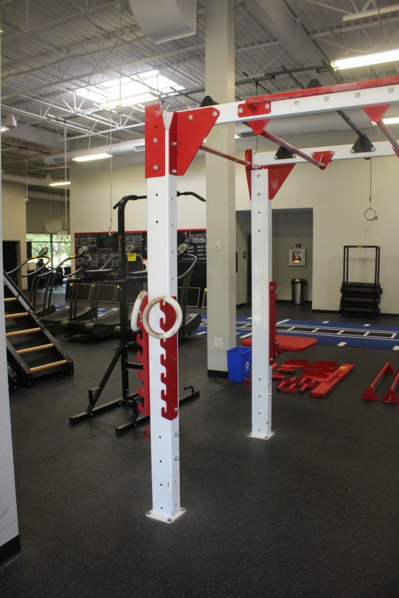 MOVESTRONG MODULAR MONKEY BAR SECTION, 10' X 5', WITH OUTER SUPPORT STRUCTURE - Image 5 of 5